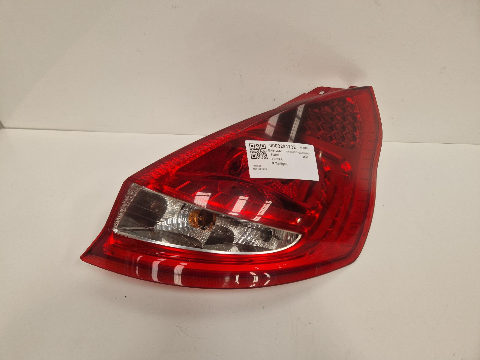 View Auto part R Taillight Ford Fiesta 2011