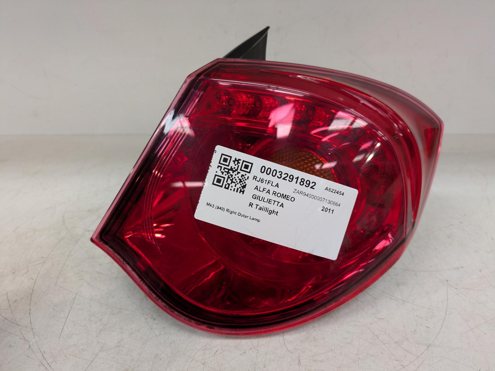 View Auto part R Taillight Alfa Romeo Giulietta 2011