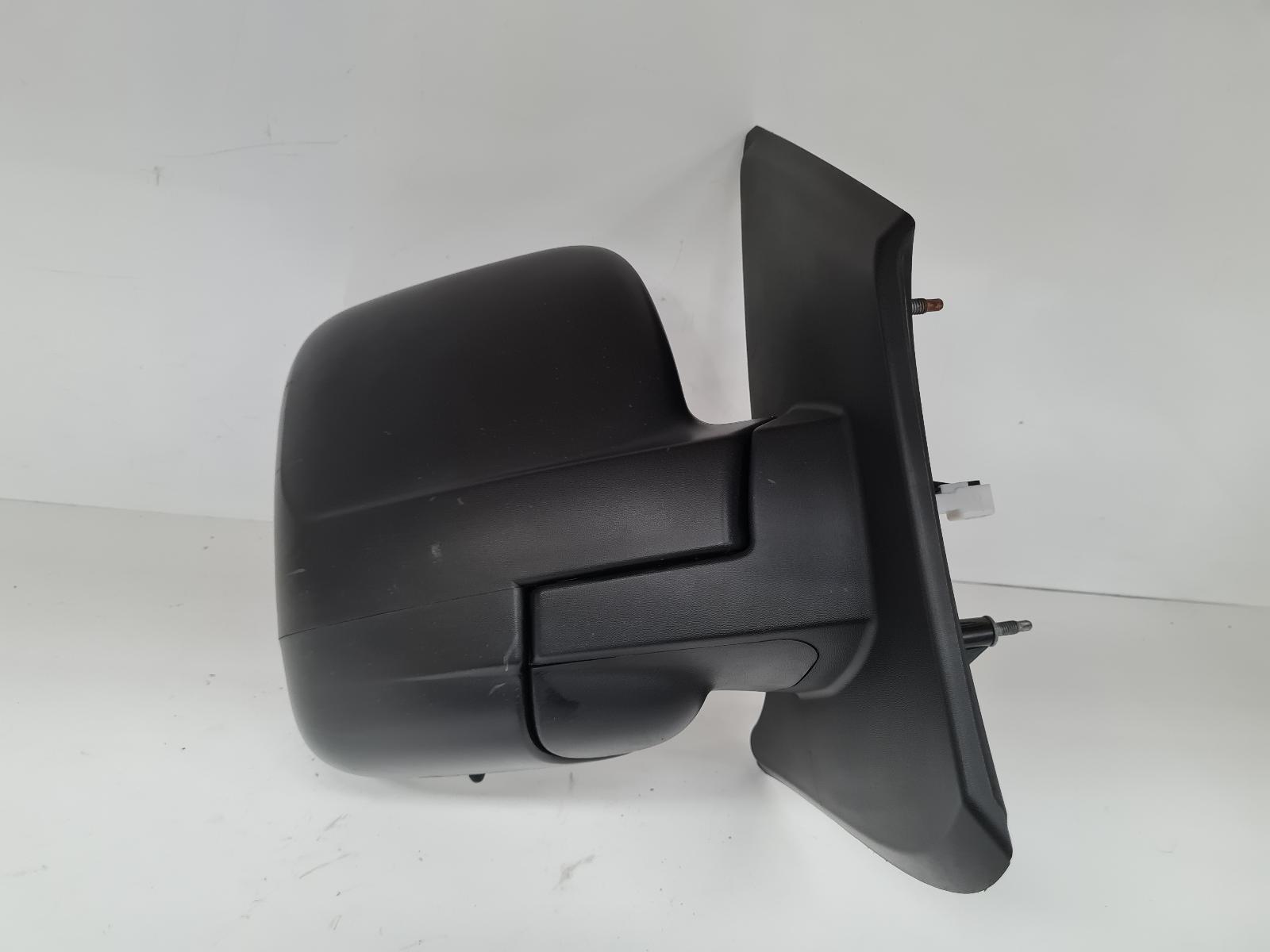 View Auto part R Door Mirror Vauxhall Vivaro 2015