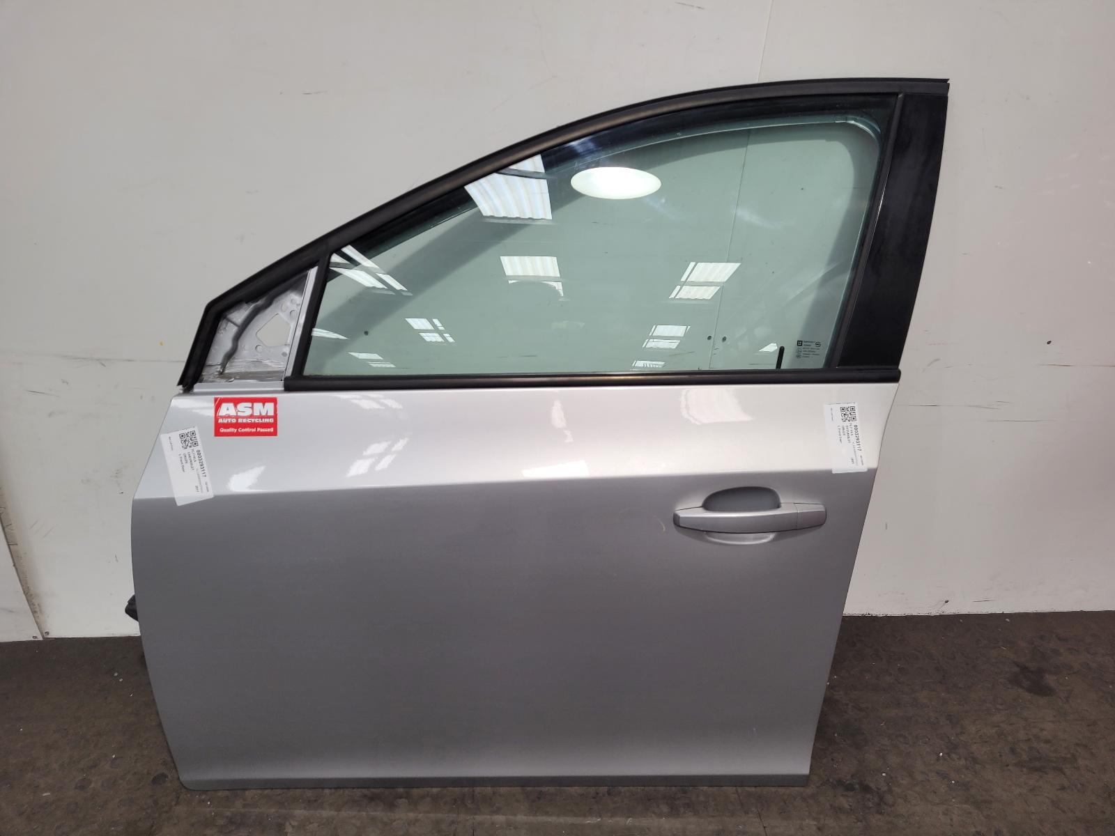 View Auto part L Front Door Chevrolet Cruze 2011