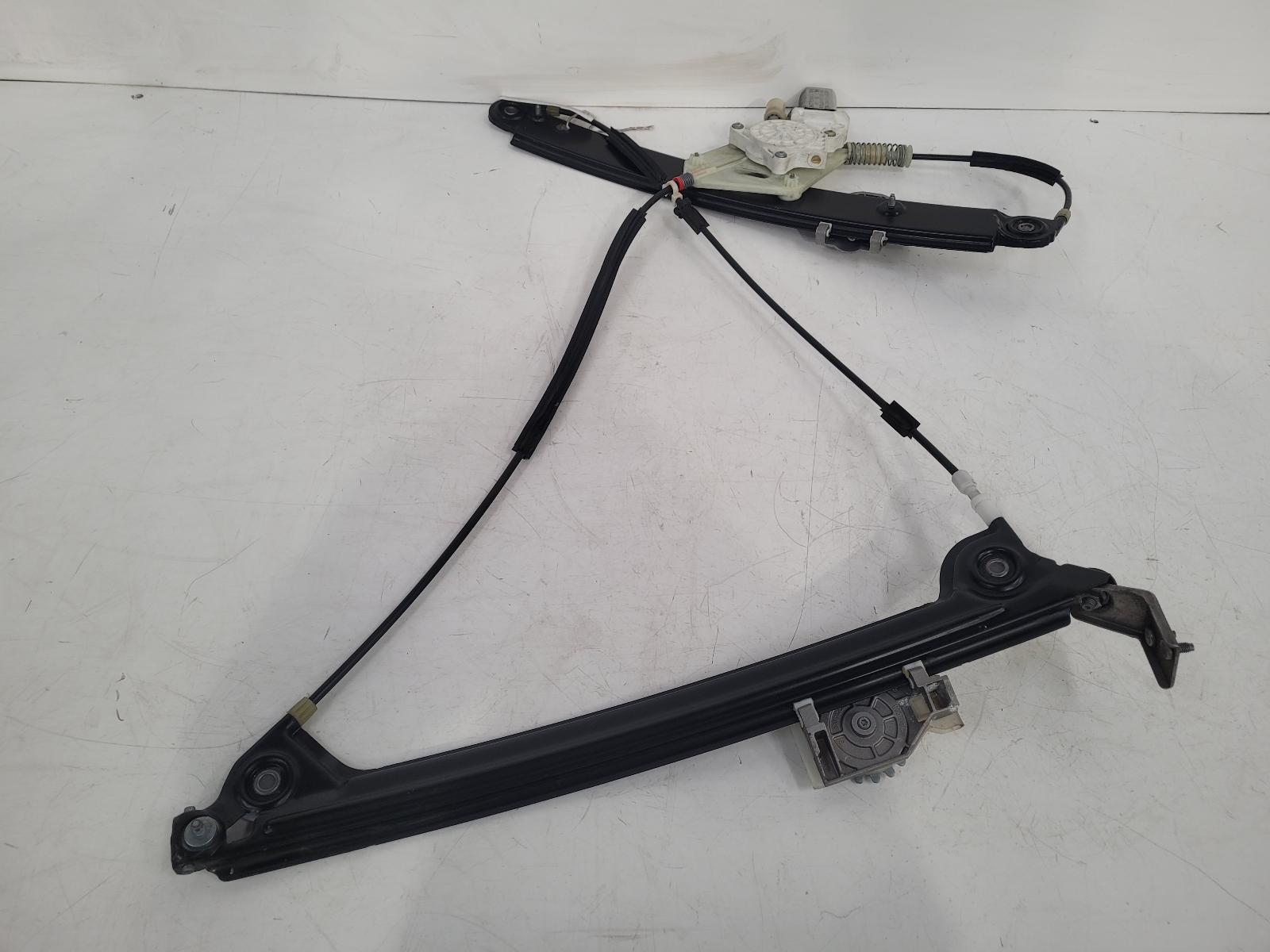 View Auto part LF Window Regulator Bmw 1 Series 2011
