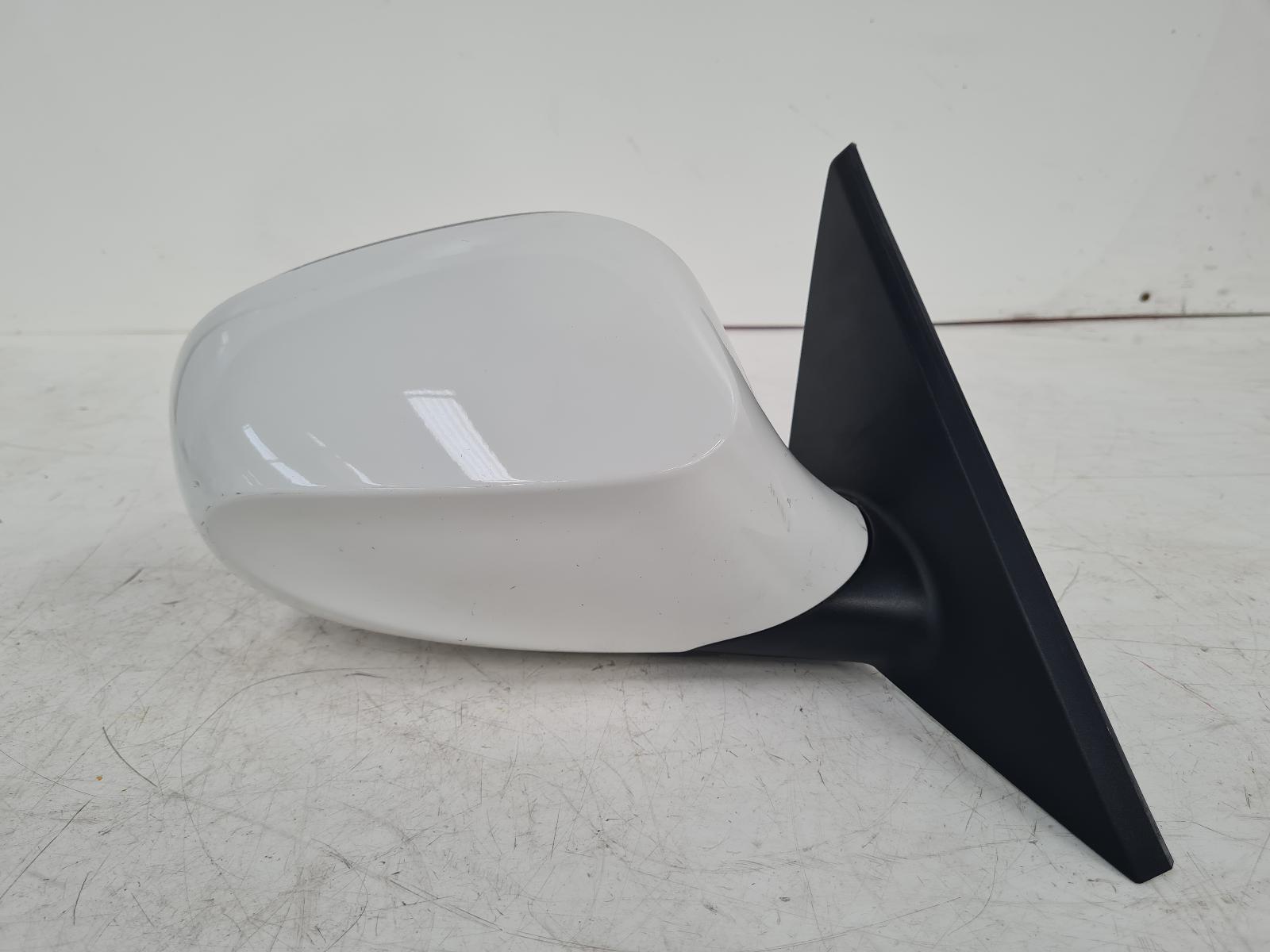 View Auto part R Door Mirror Bmw 1 Series 2011