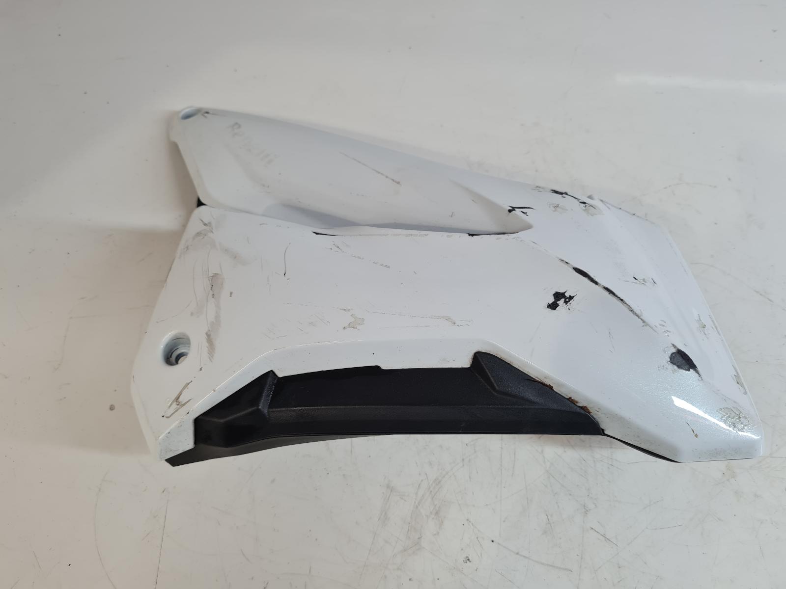 View Auto part RH Middle Fairing Benelli Bn 125 2024