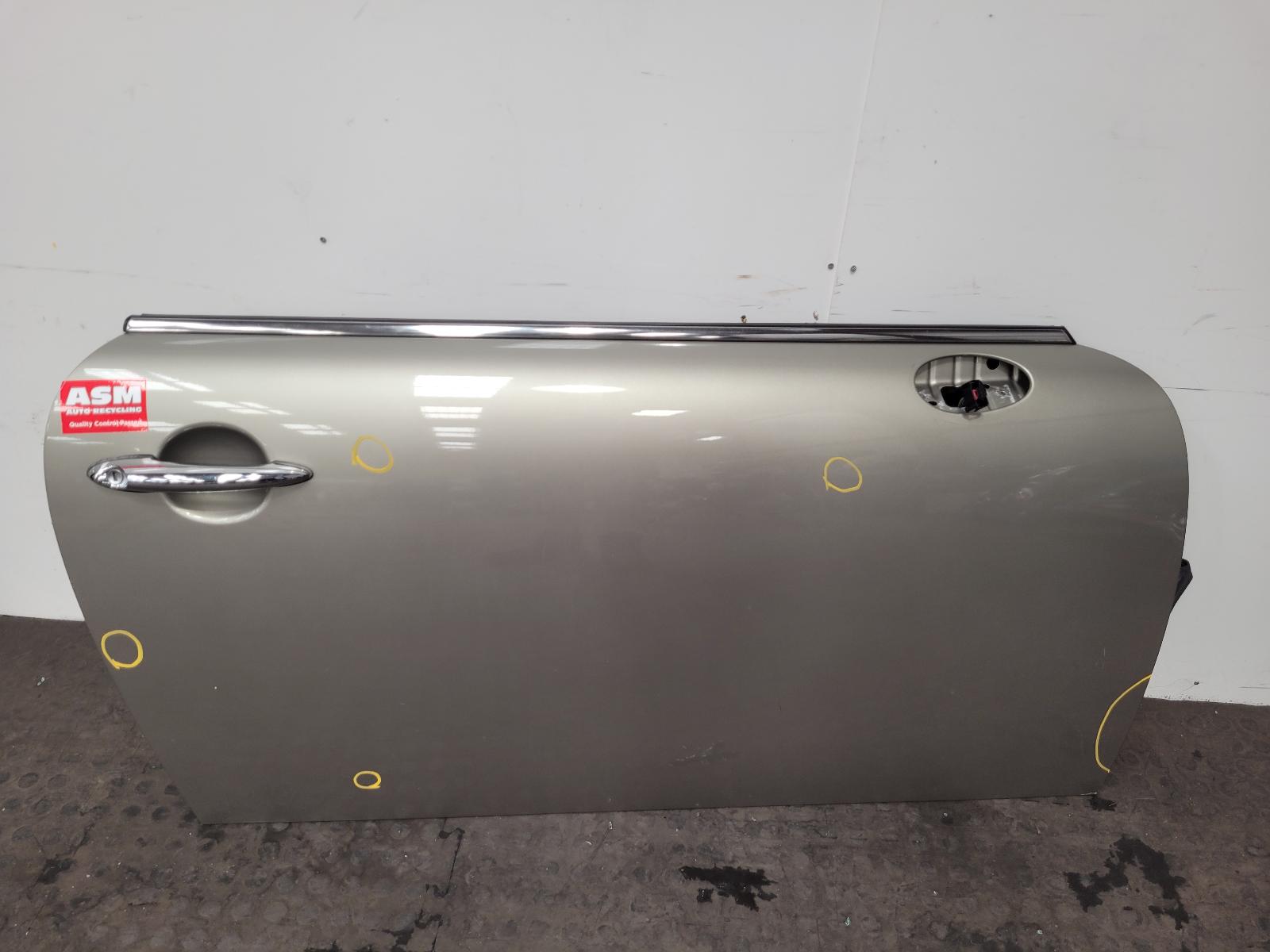 View Auto part R Front Door Mini (bmw) Mini 2008