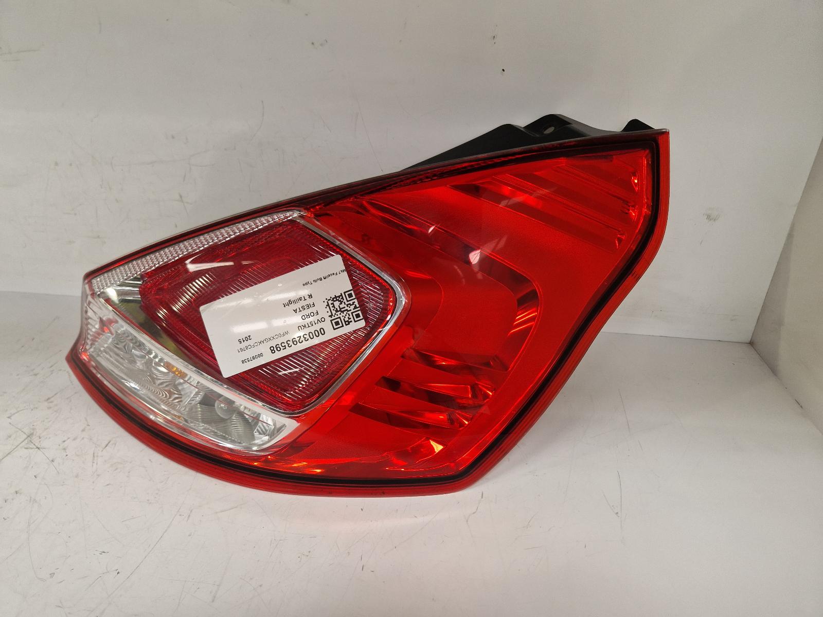 View Auto part R Taillight Ford Fiesta 2015