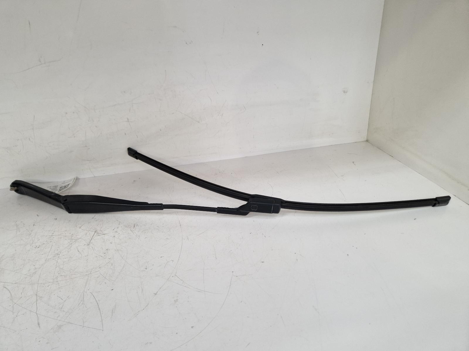 View Auto part Wiper Arm Ford Fiesta 2015