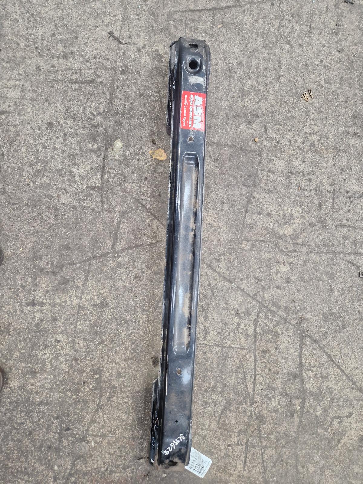 View Auto part Rear Bumper Reinforcement Fiat 500 2010
