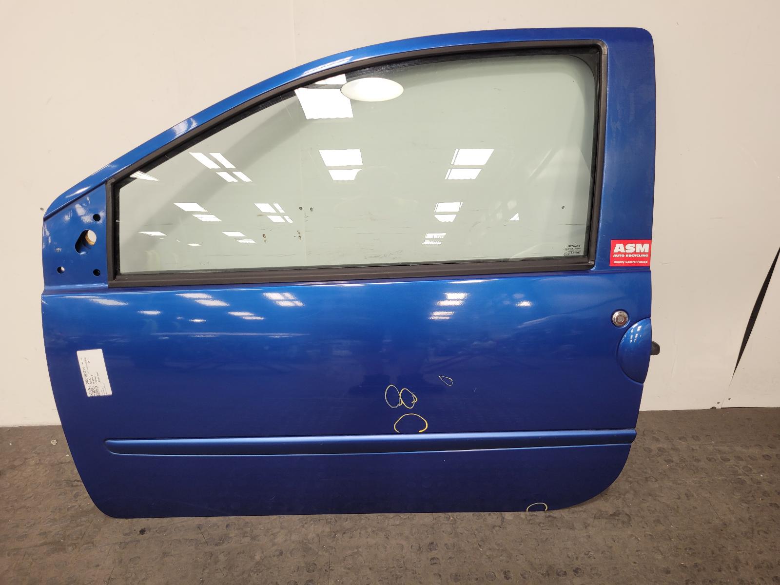 View Auto part L Front Door Renault Twingo 2010