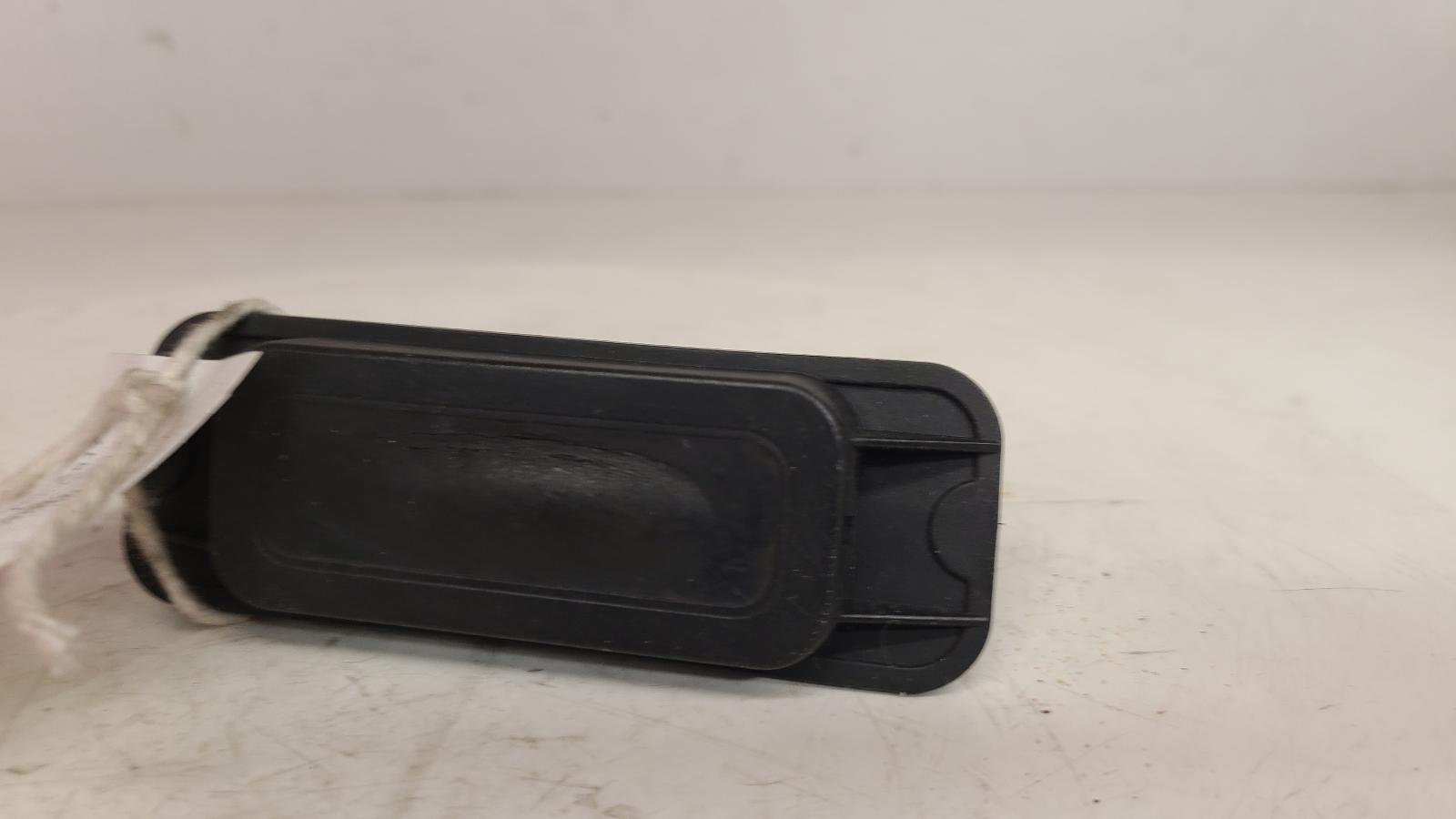 View Auto part Tailgate Handle Renault Twingo 2010