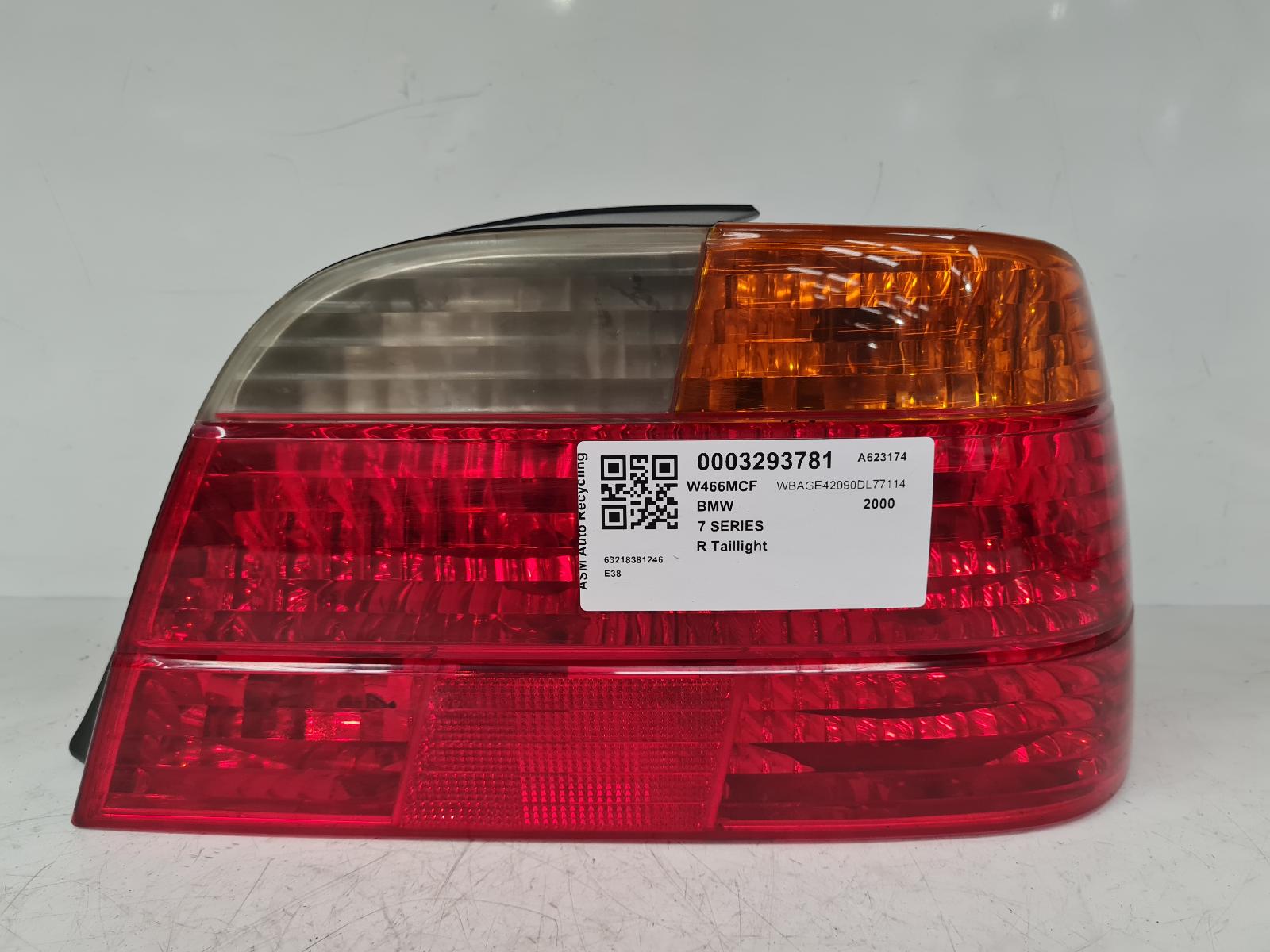 View Auto part R Taillight Bmw 7 Series 2000