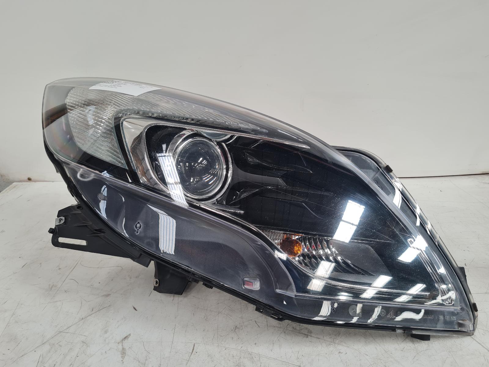 View Auto part R Headlamp Vauxhall Zafira 2014