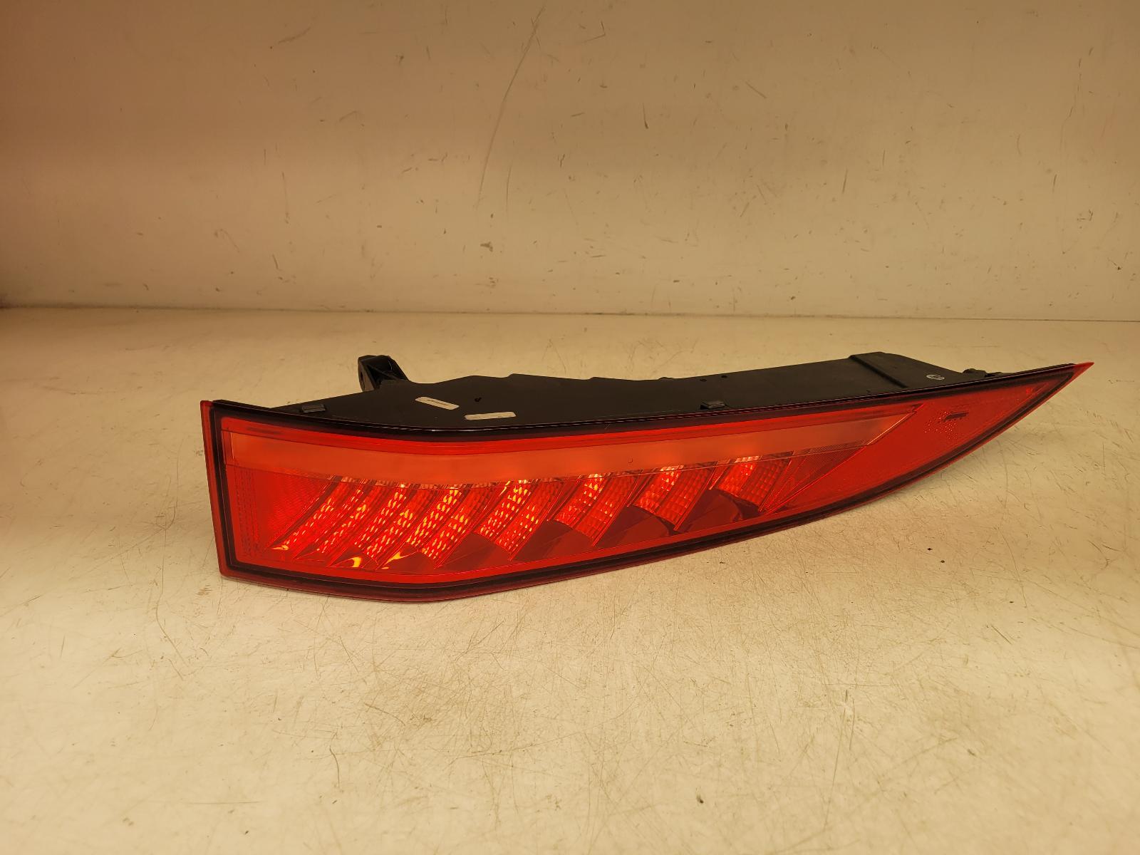 View Auto part L Taillight Jaguar F-pace 2017