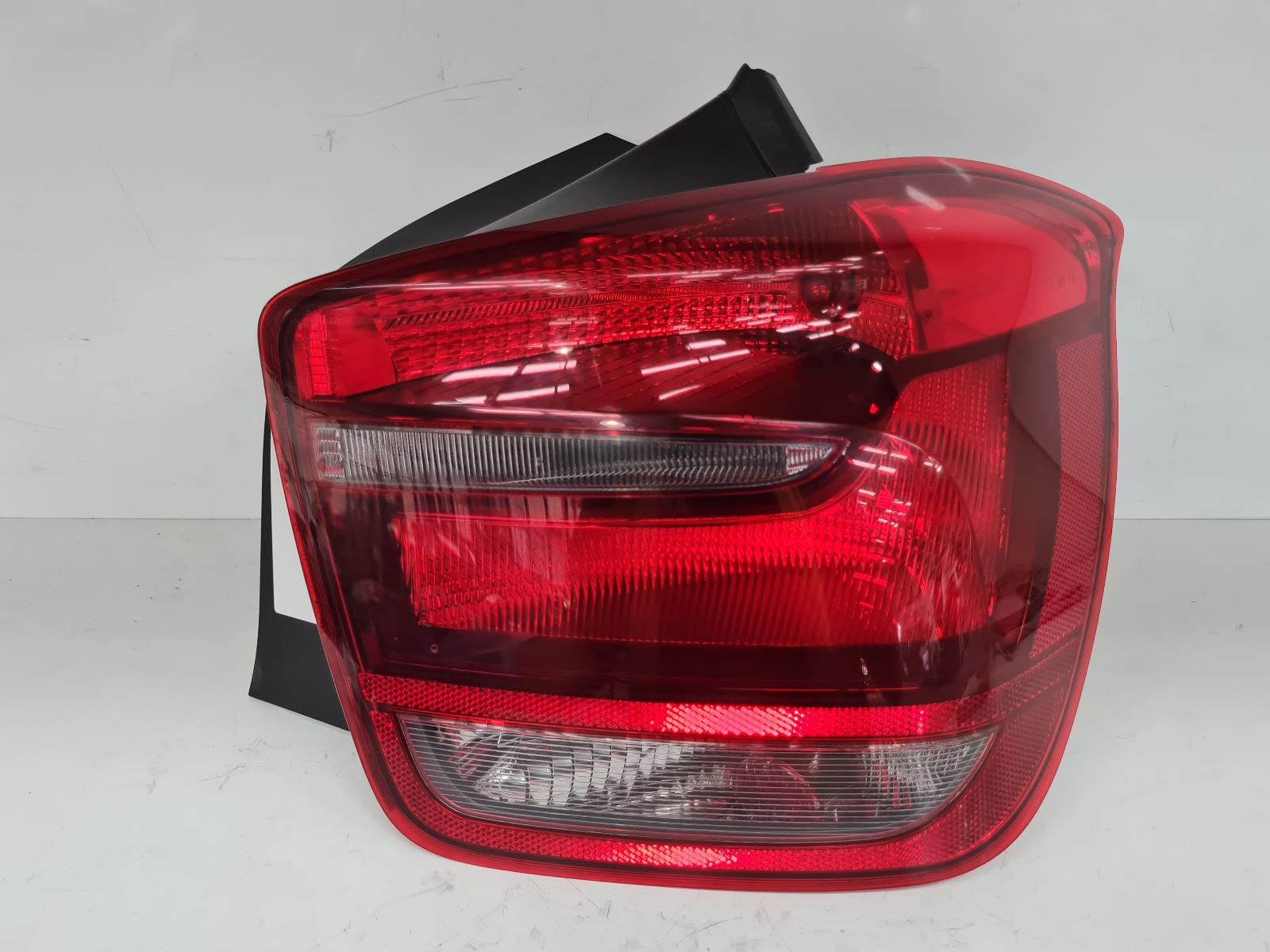View Auto part R Taillight Bmw 1 Series 2014