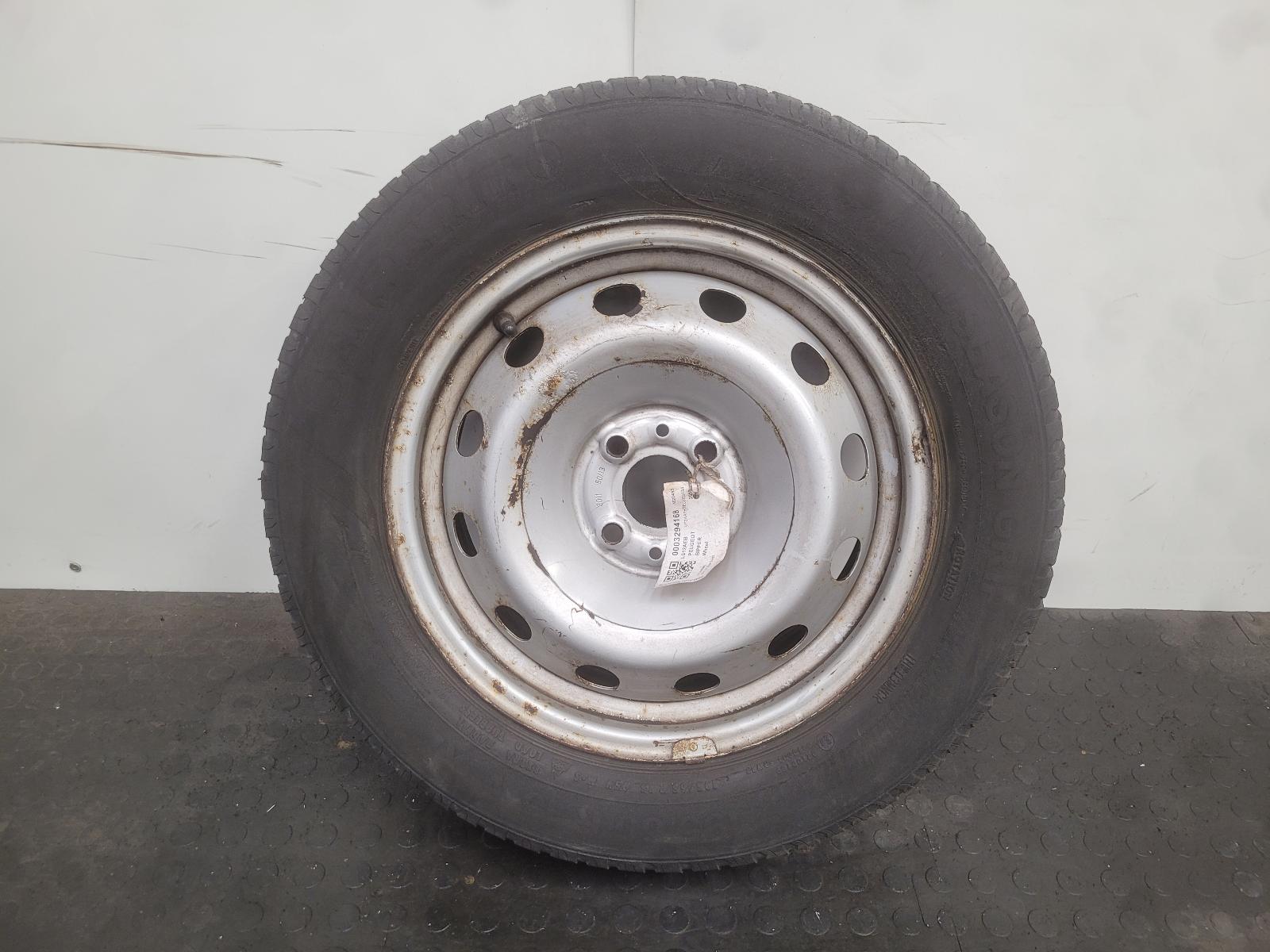 View Auto part Wheel Peugeot Bipper 2012