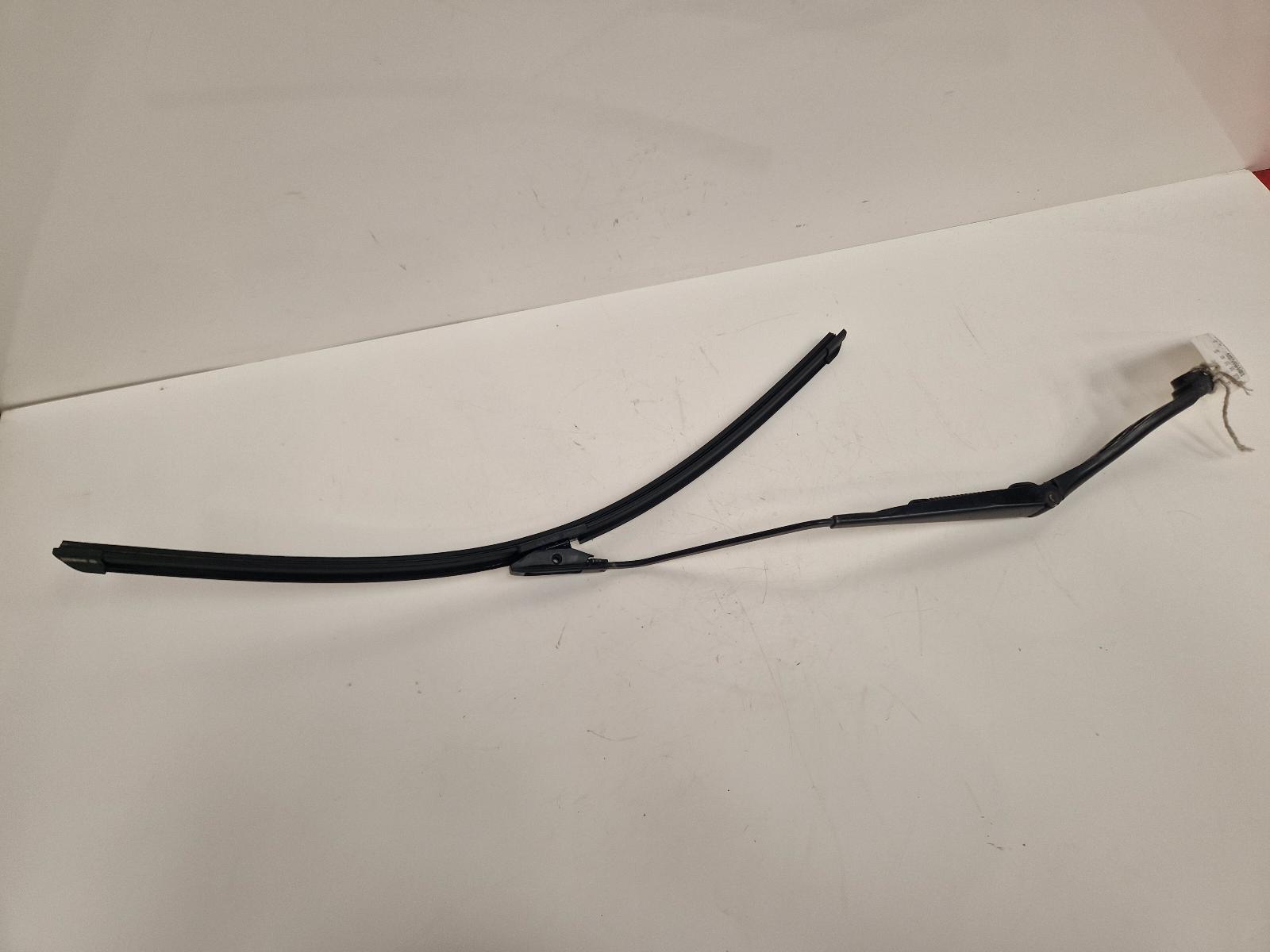 View Auto part Wiper Arm Peugeot Bipper 2012