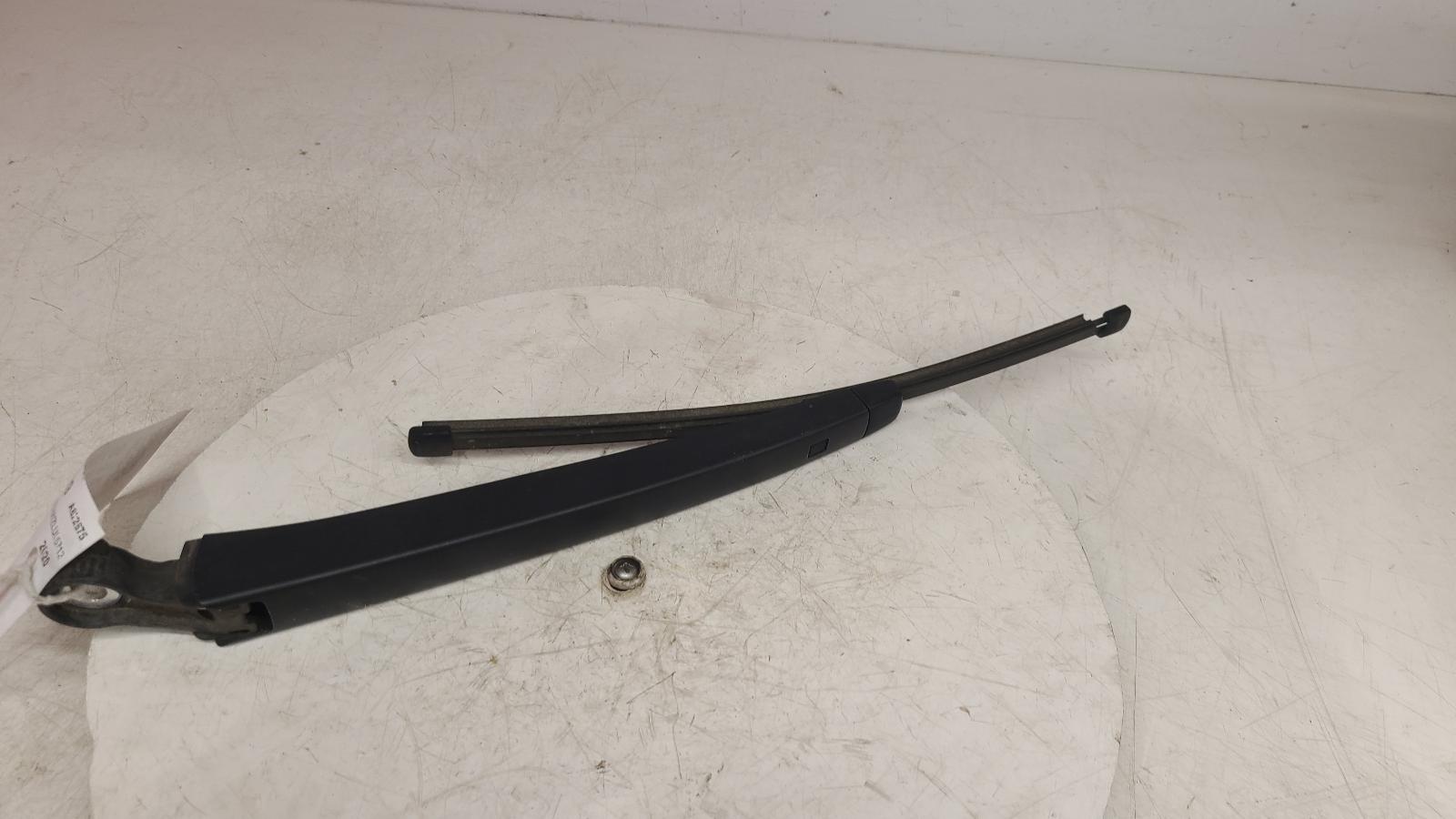 View Auto part Wiper Arm Volkswagen Polo 2020