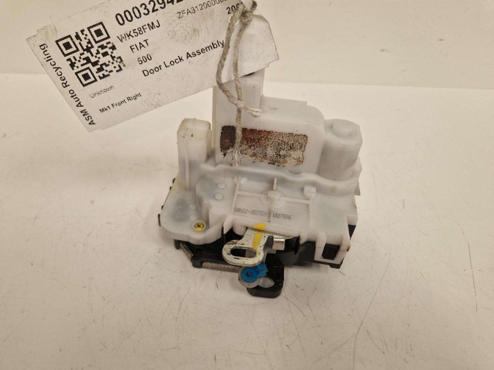 View Auto part Door Lock Assembly Fiat 500 2009