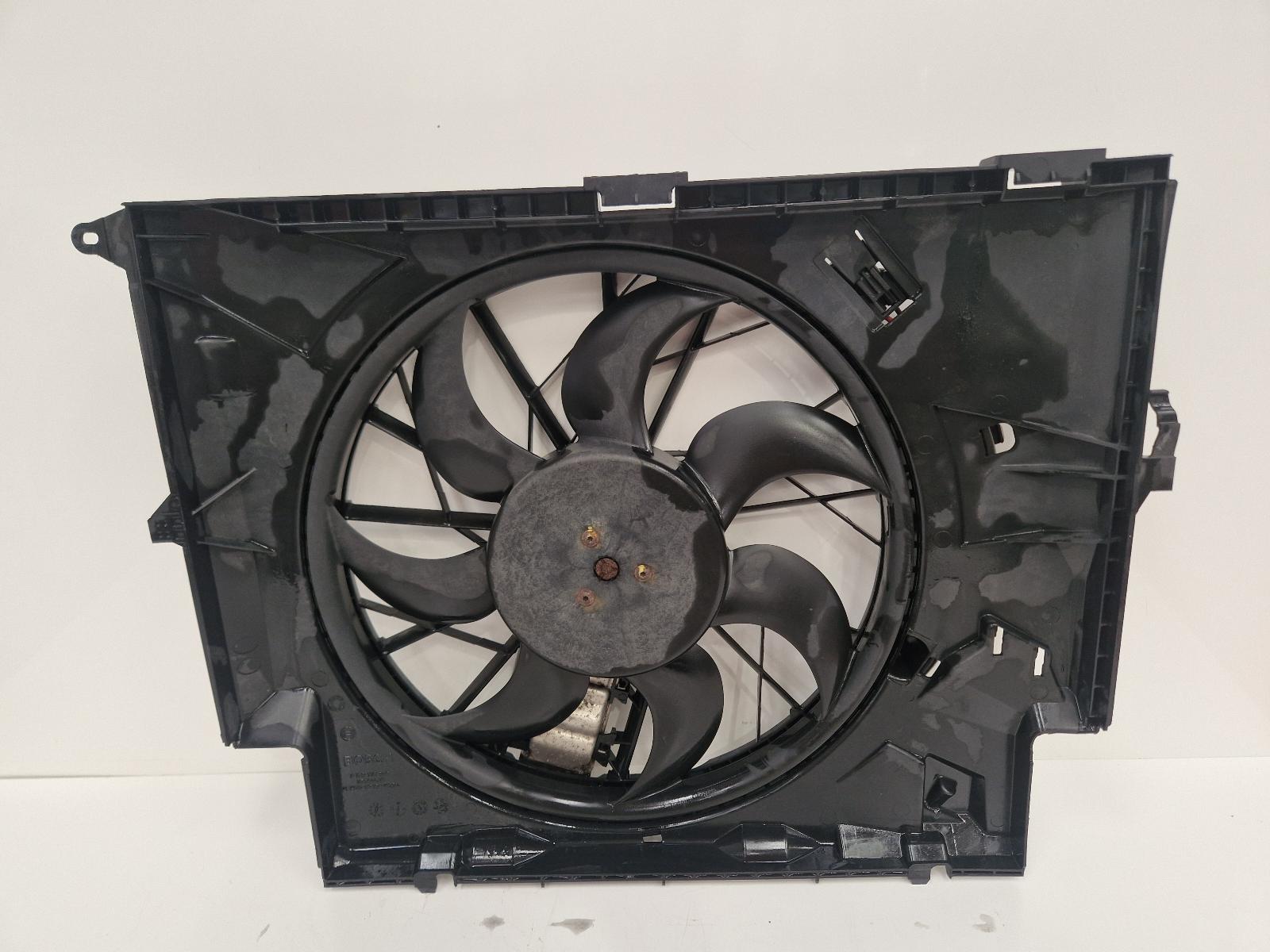 View Auto part Engine Cooling Motor Bmw 1 Series 2011
