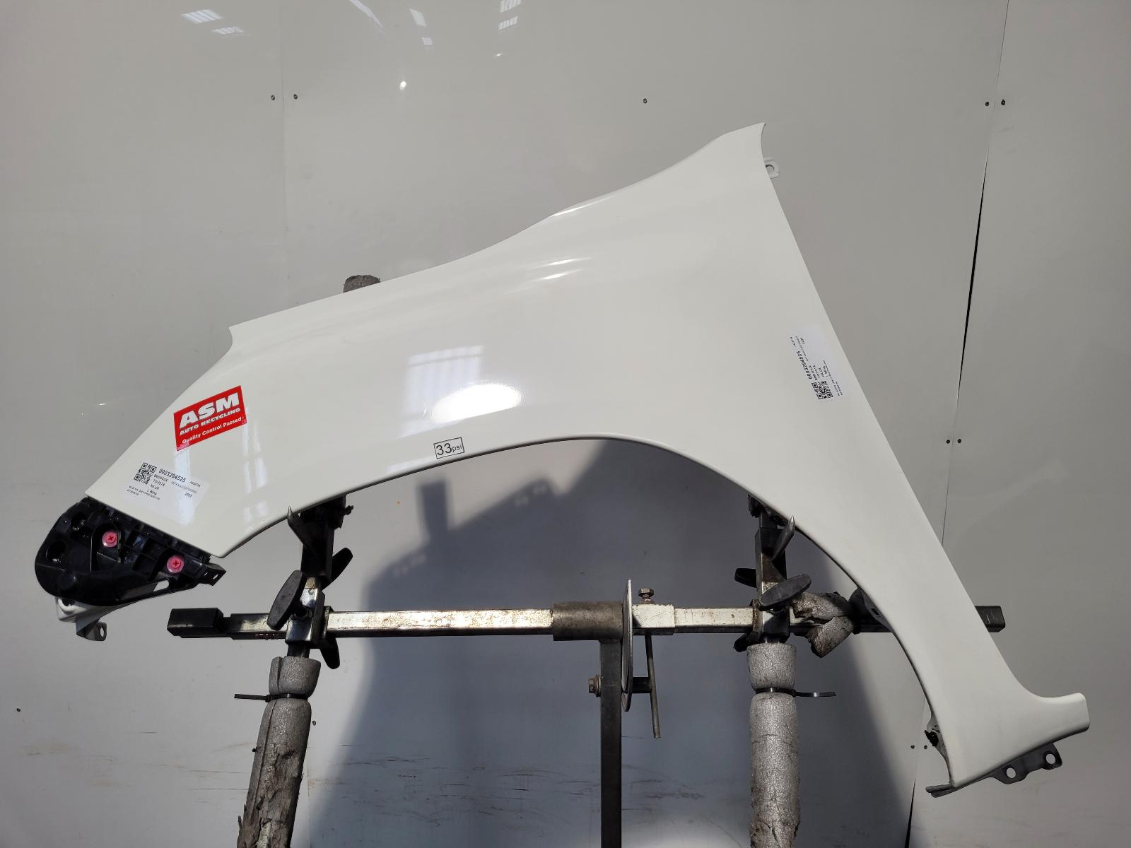 View Auto part L Wing Toyota Hilux 2025
