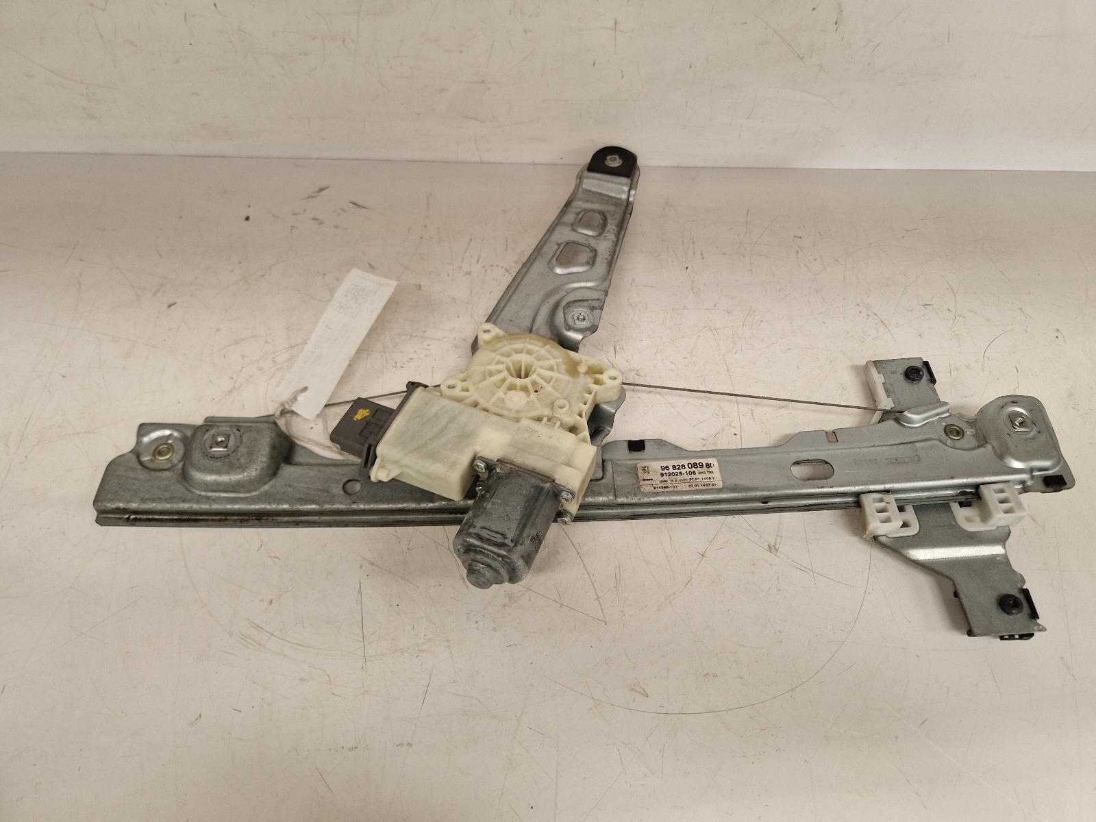 View Auto part LF Window Regulator Peugeot 3008 2014