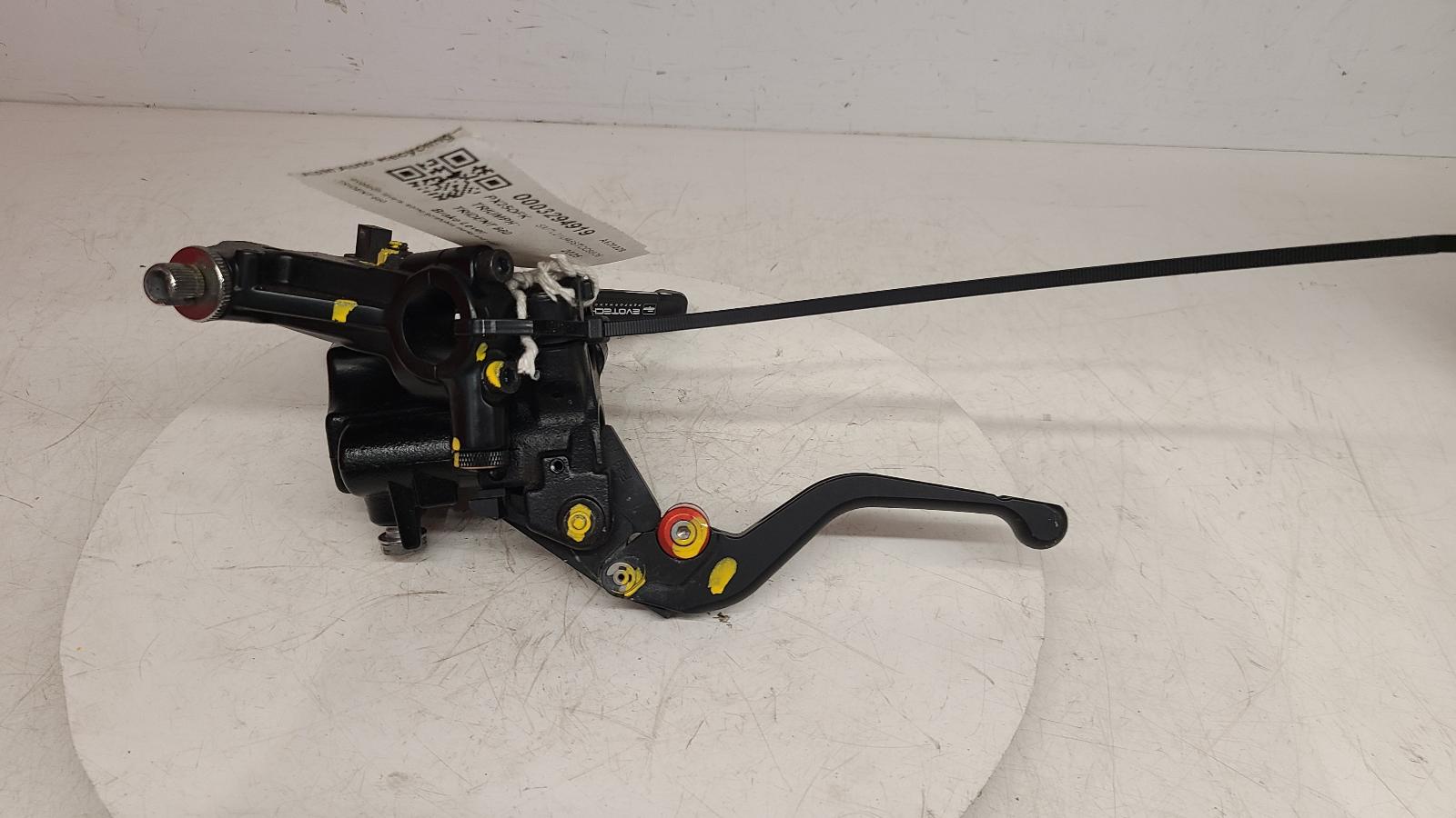 View Auto part Brake Lever Triumph Trident 660 2025