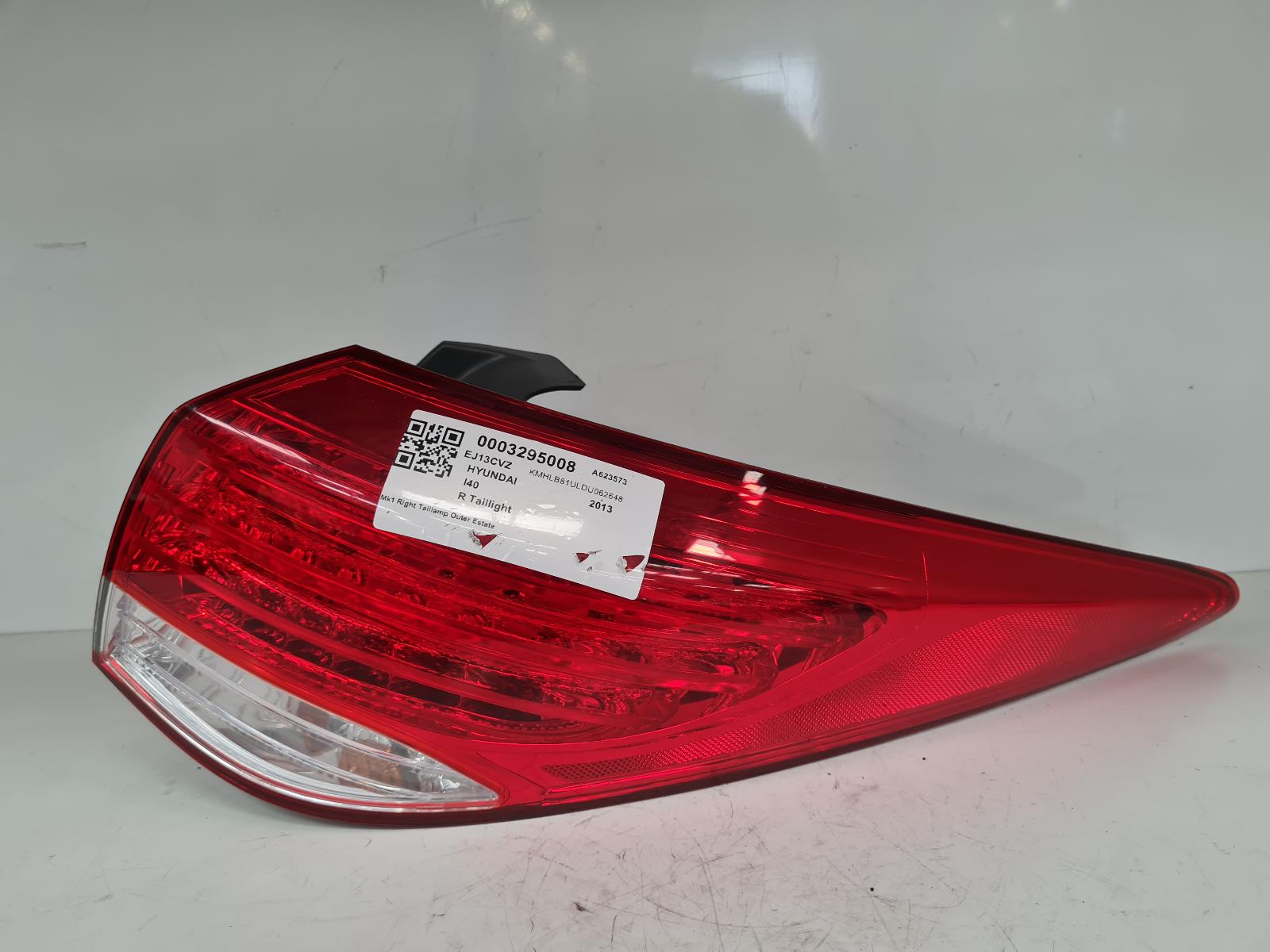 View Auto part R Taillight Hyundai I40 2013