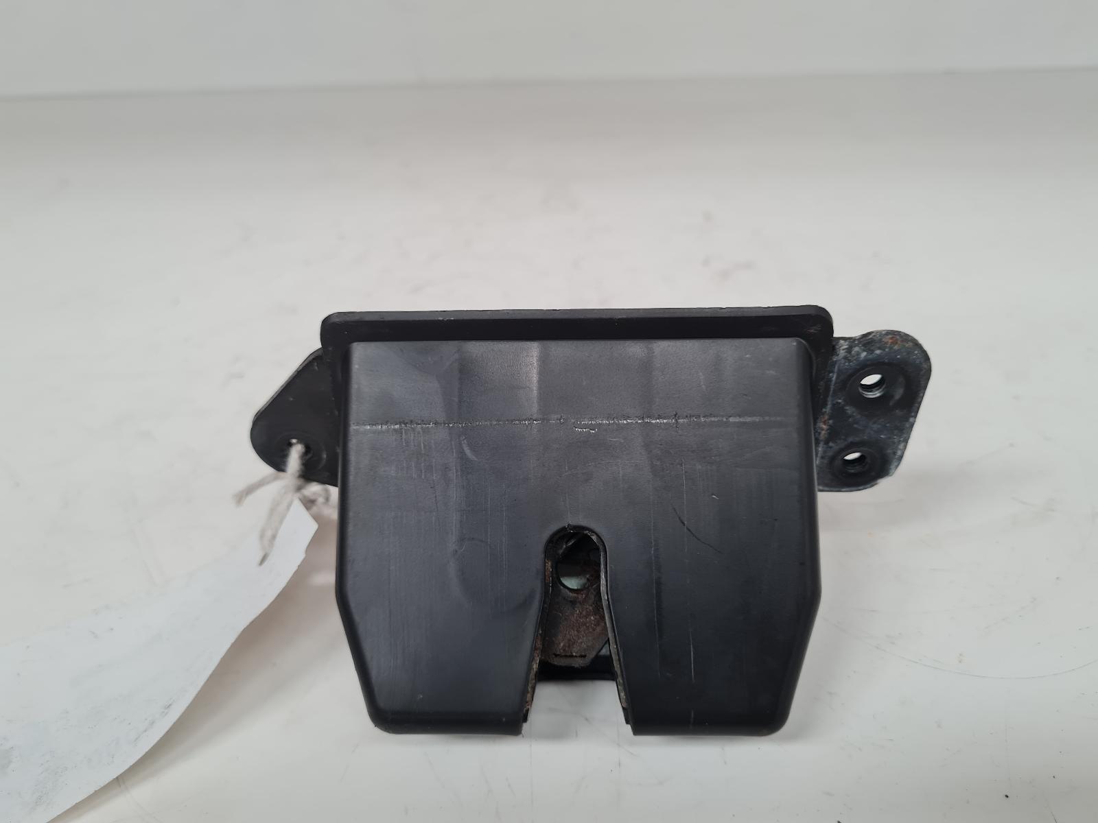 View Auto part Bootlid/Tailgate Lock Hyundai I40 2013