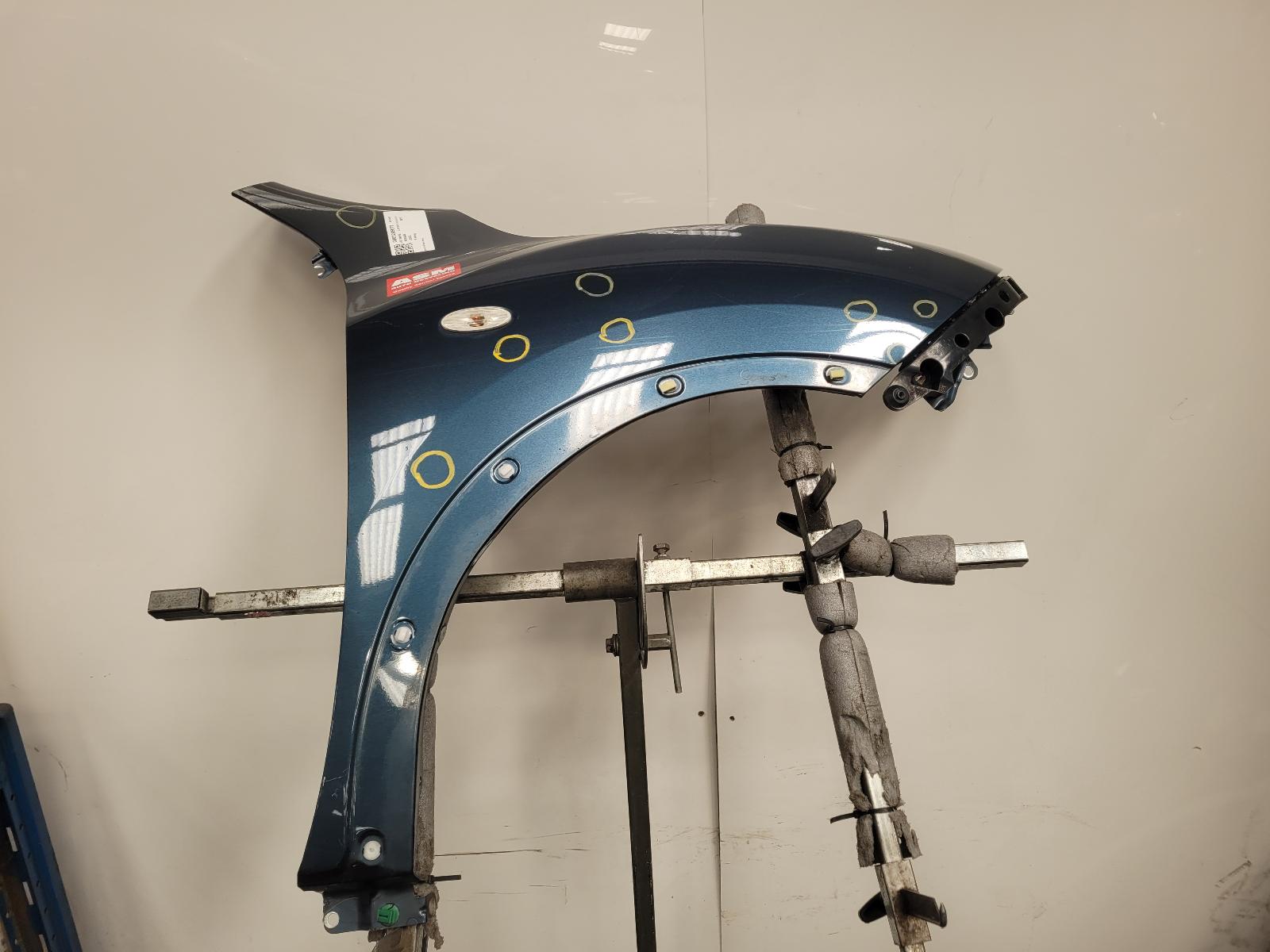 View Auto part R Wing Nissan Juke 2013
