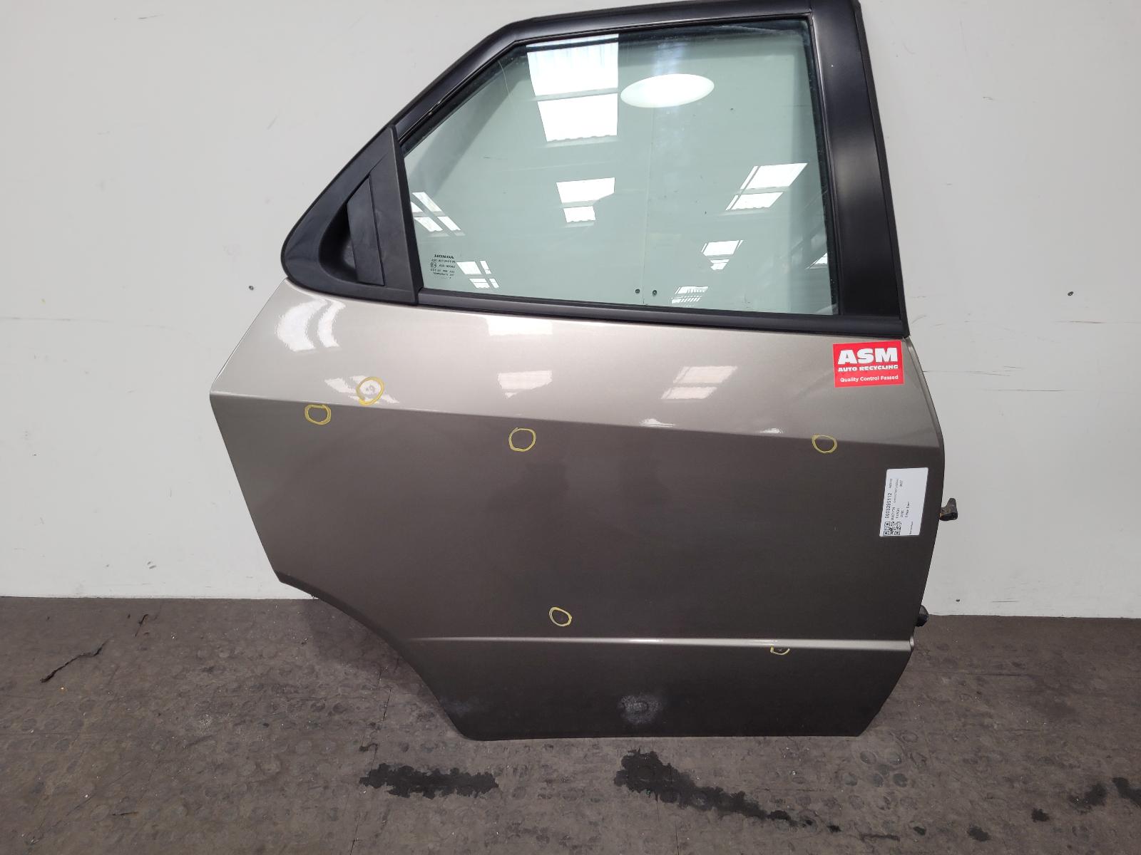 View Auto part R Rear Door Honda Civic 2007