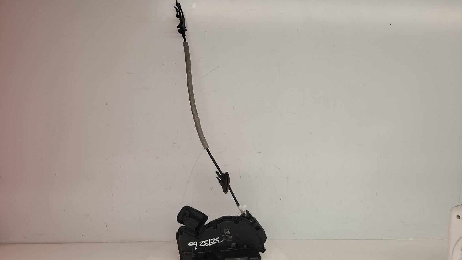 View Auto part Door Lock Assembly Volkswagen Polo 2020