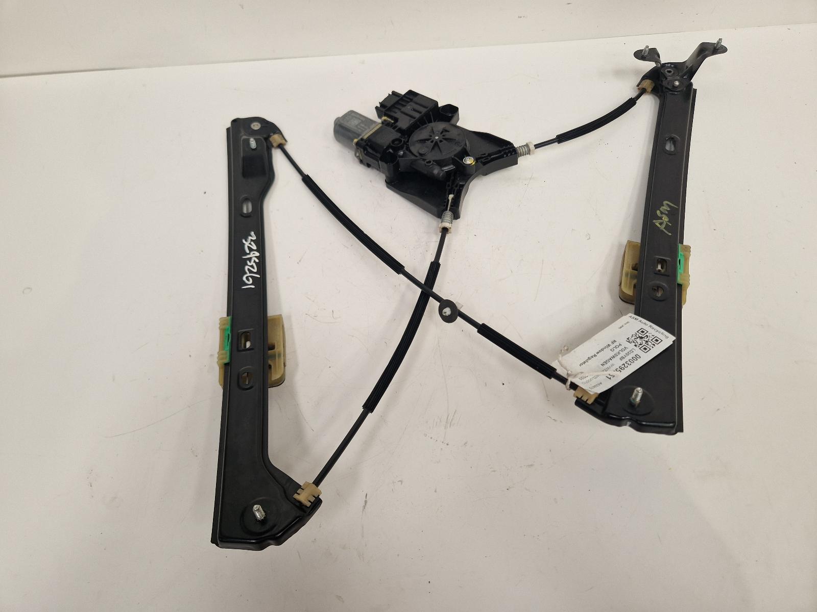 View Auto part RF Window Regulator Volkswagen Polo 2020