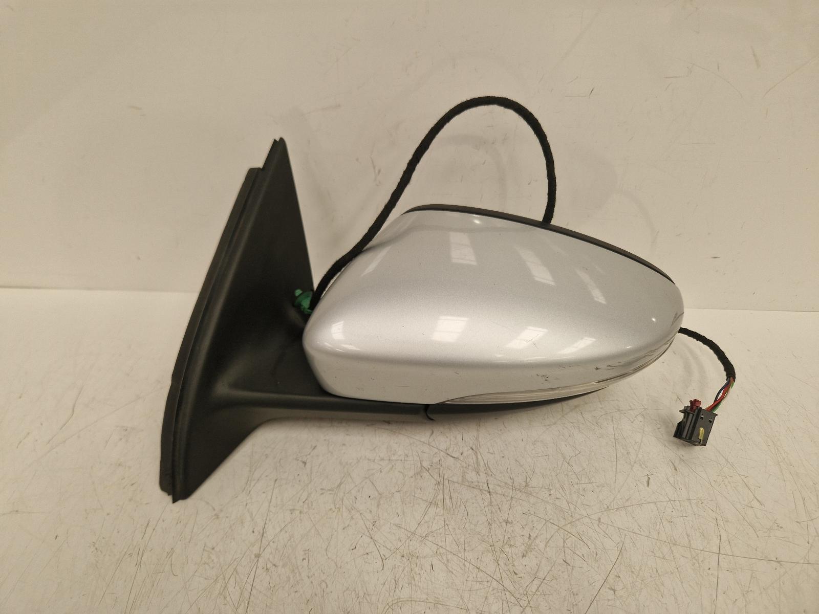 View Auto part L Door Mirror Volkswagen Passat 2013