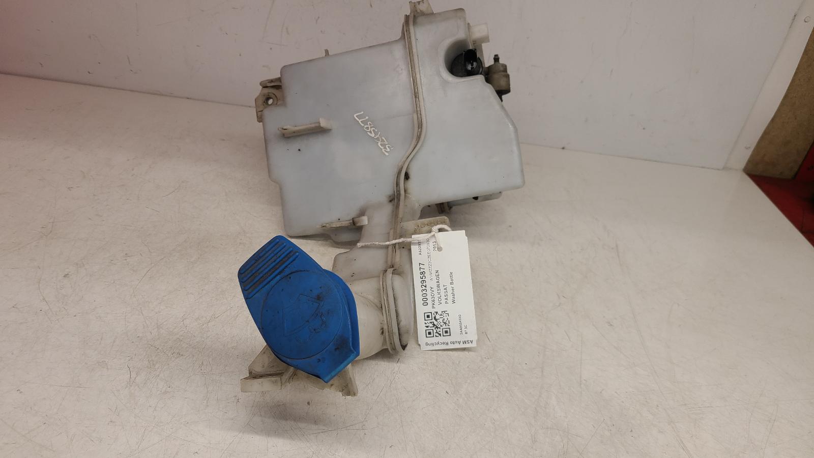 View Auto part Washer Bottle Volkswagen Passat 2013