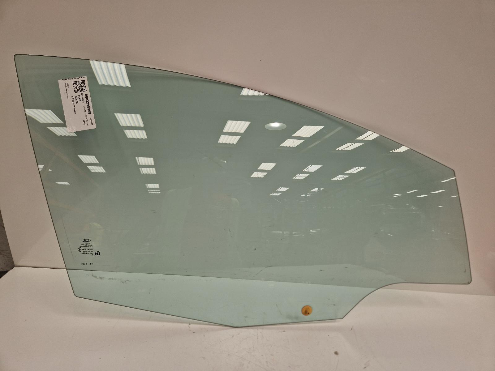 View Auto part RF Door Window Ford Fiesta 2016