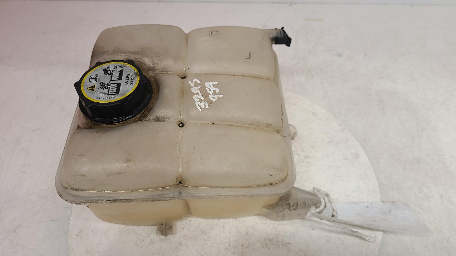 View Auto part Overflow Bottle Ford Focus C Max 2013