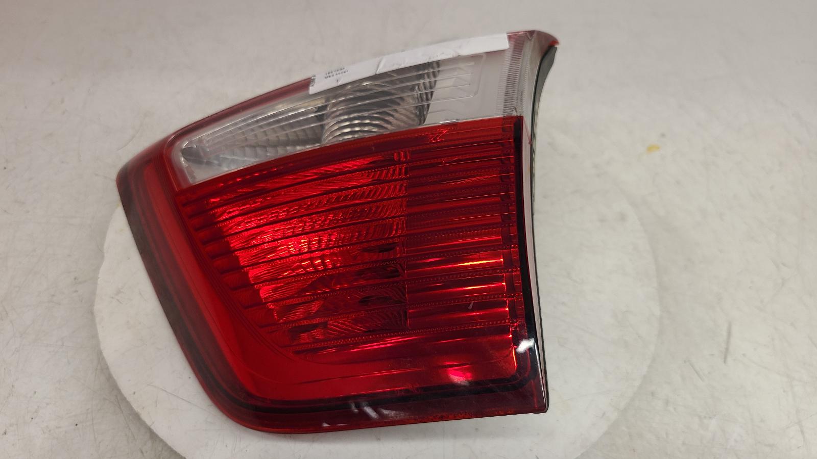 View Auto part R Taillight Ford Focus C Max 2013