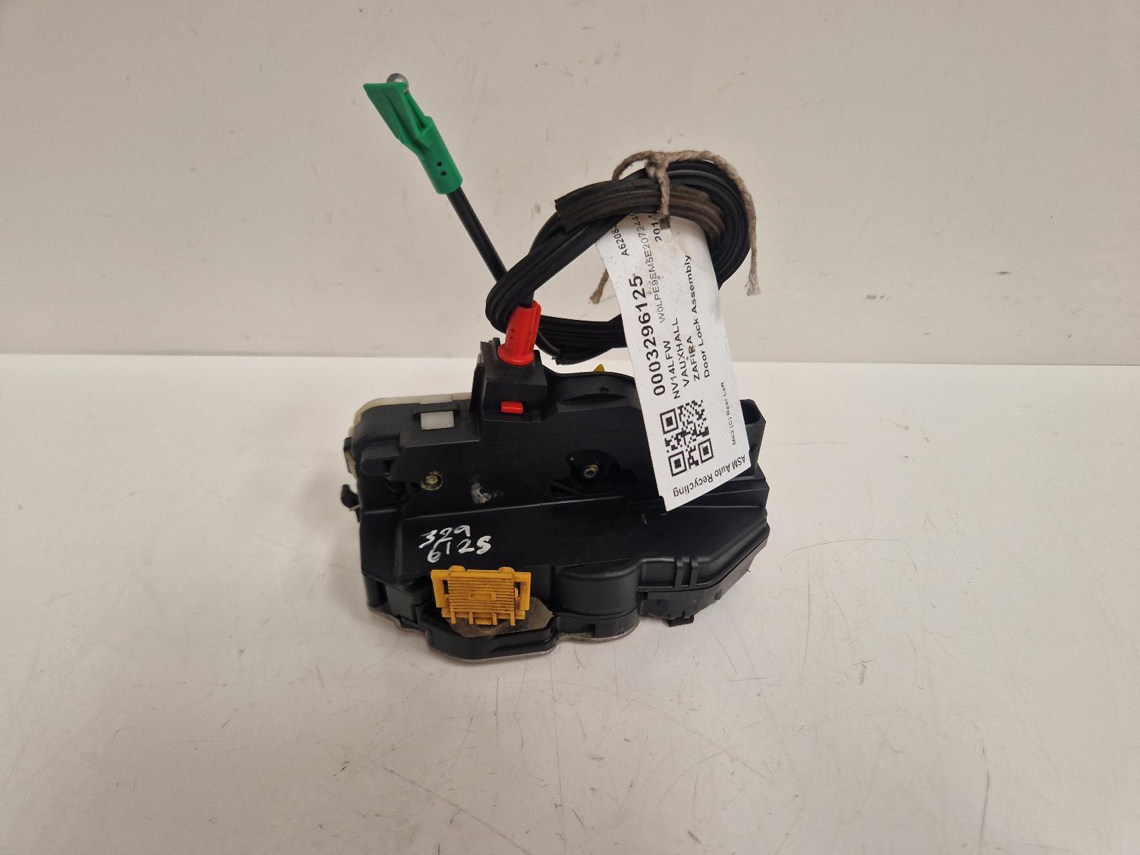 View Auto part Door Lock Assembly Vauxhall Zafira 2014