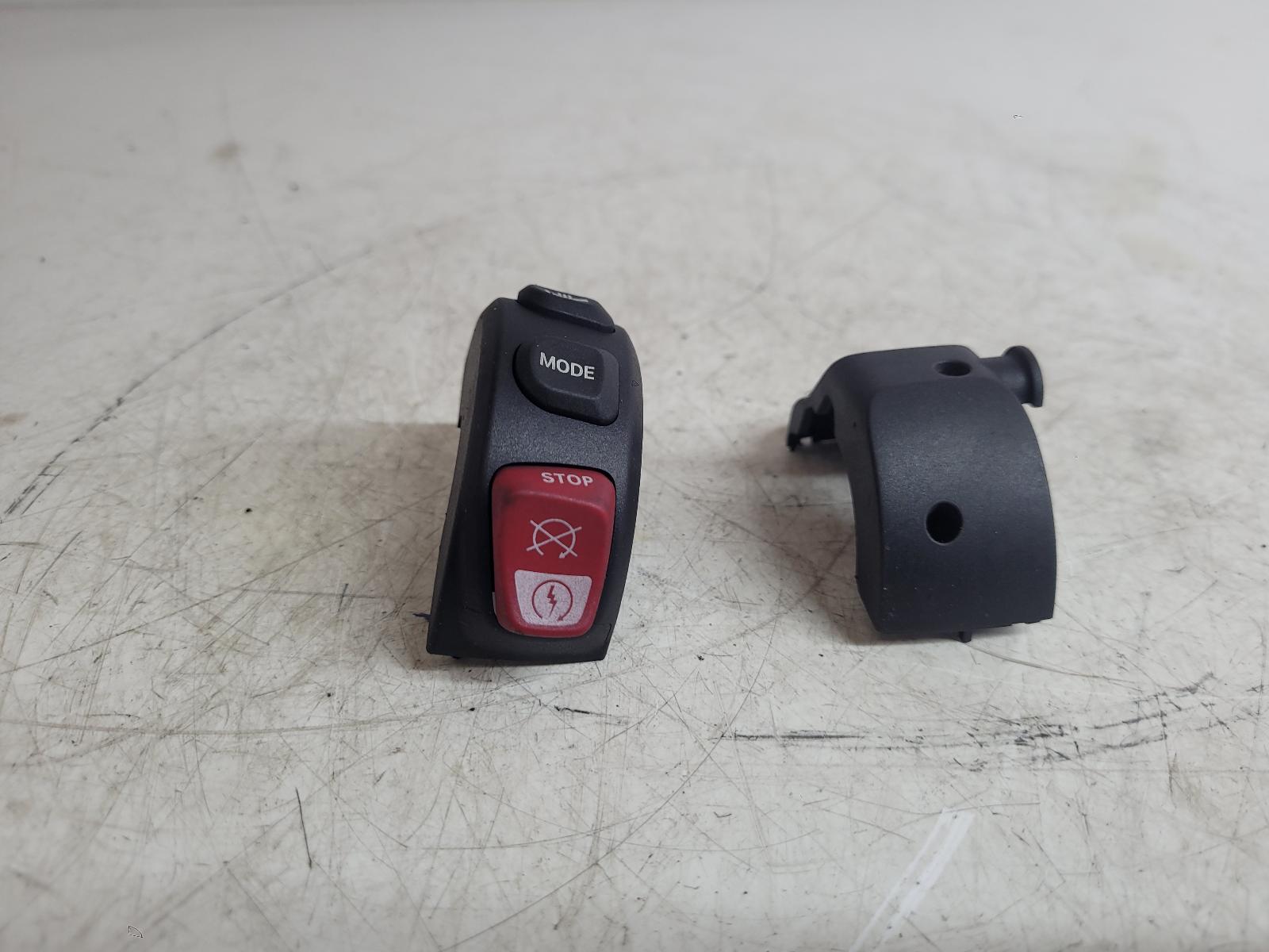 View Auto part RH Switch Gear Bmw F 750 Gs Police 2023
