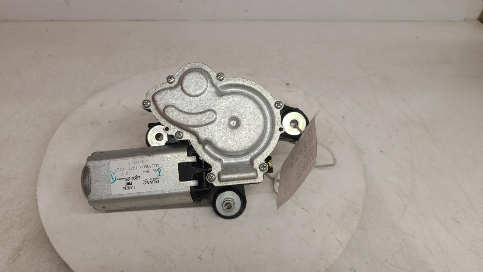 View Auto part Wiper Motor Rear Ford Ka 2010