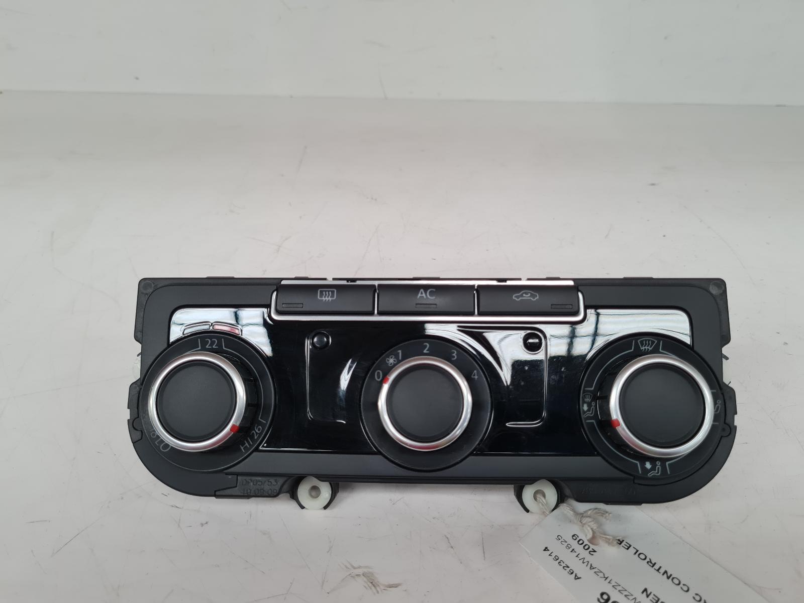View Auto part Heater/AC Controller Volkswagen Golf 2009