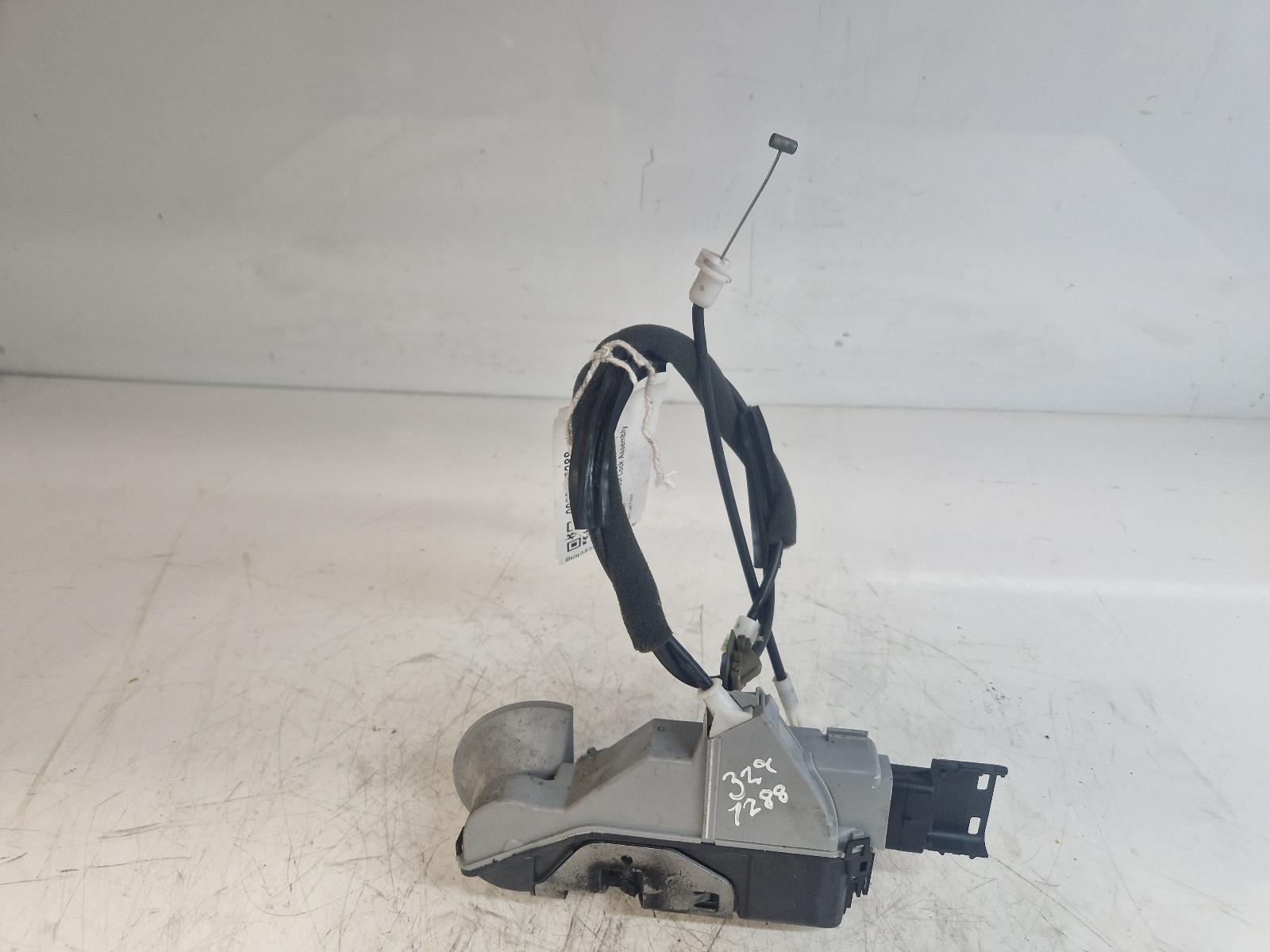 View Auto part Door Lock Assembly Citroen Ds3 2013