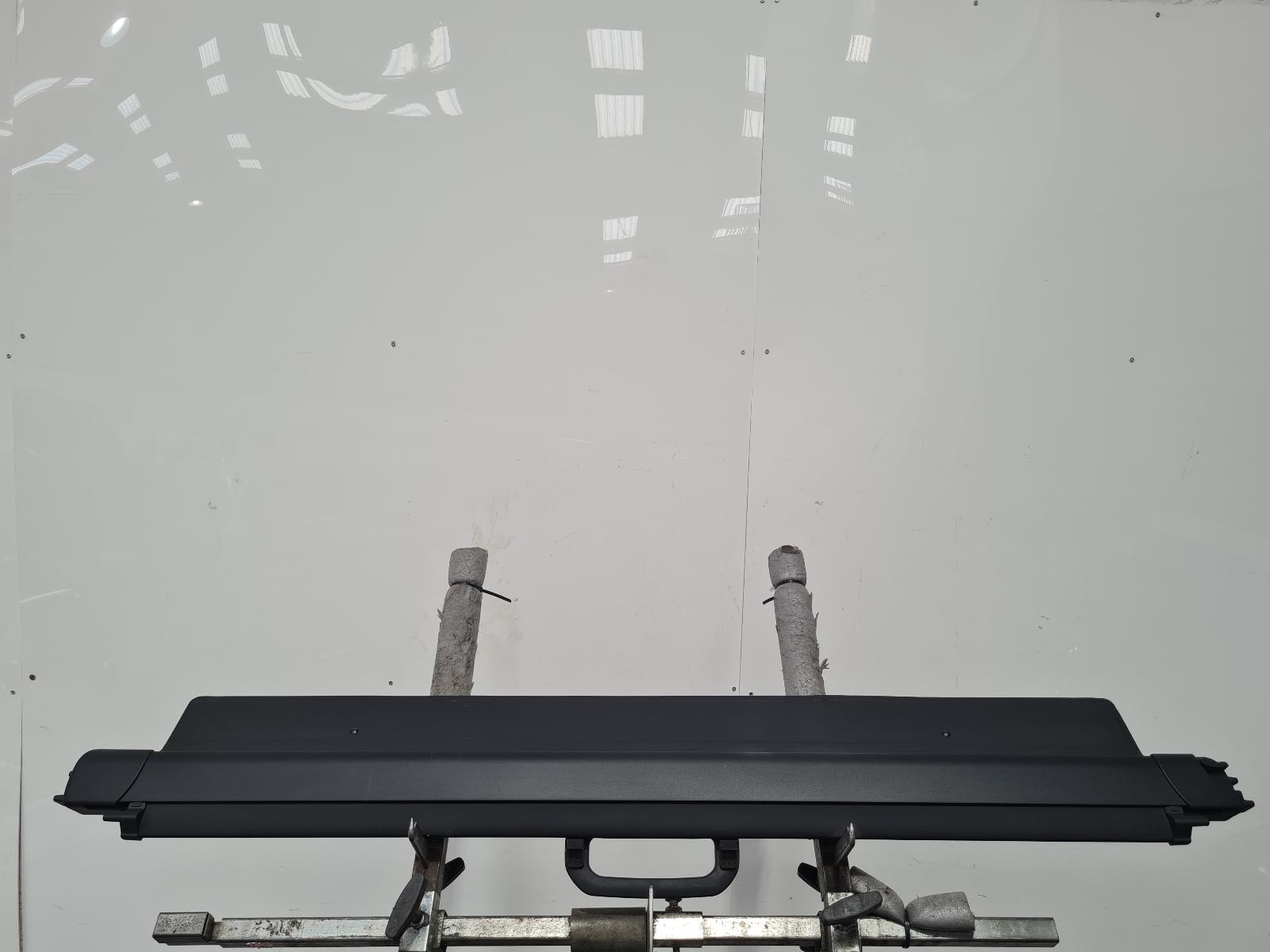 View Auto part Parcel Shelf Land Rover Discovery 2023