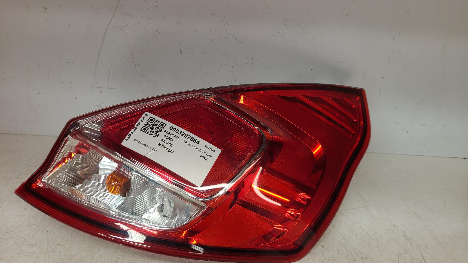 View Auto part R Taillight Ford Fiesta 2014