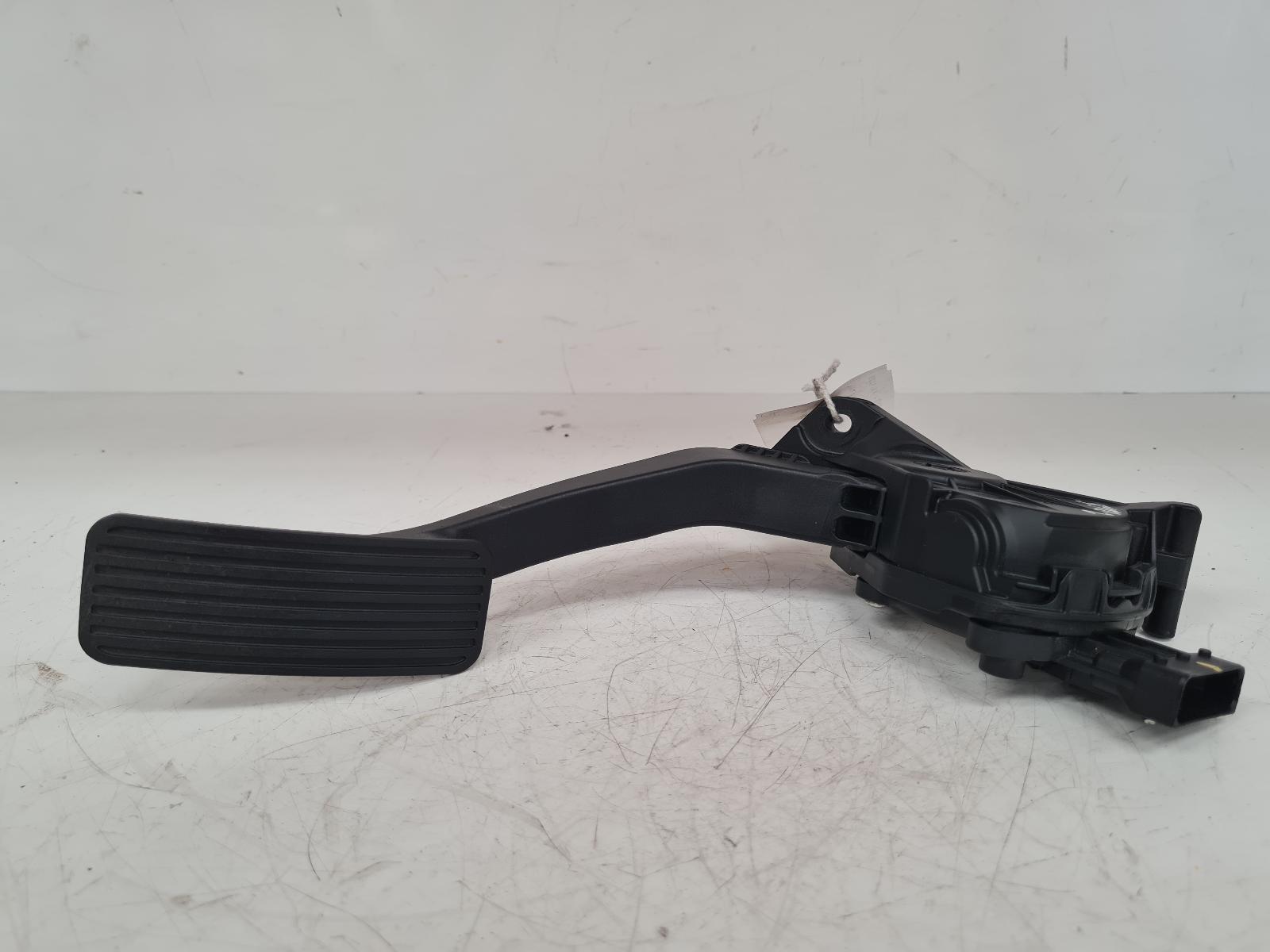 View Auto part Pedal Potentiometer Vauxhall Astra 2016