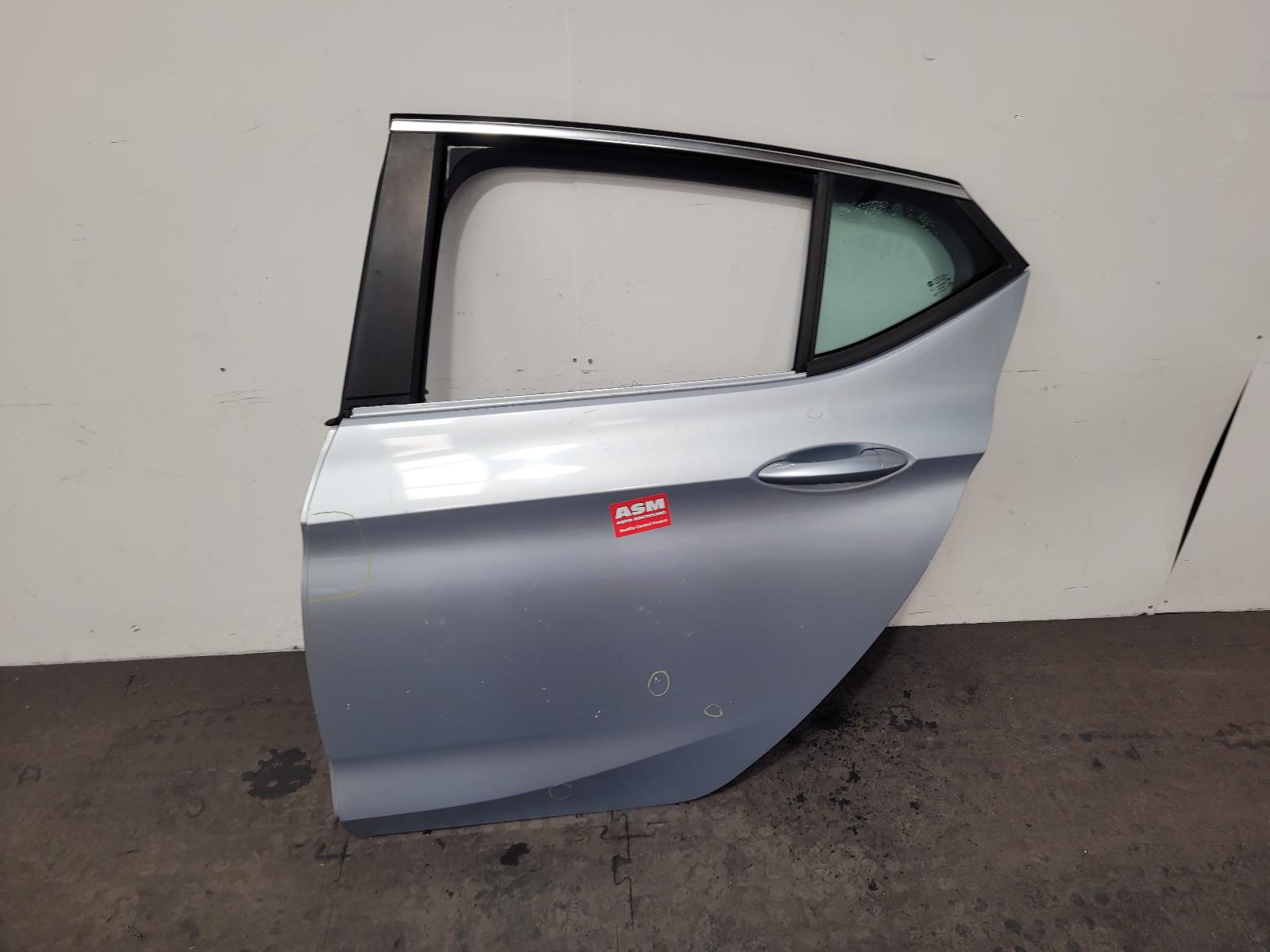 View Auto part L Rear Door Vauxhall Astra 2016