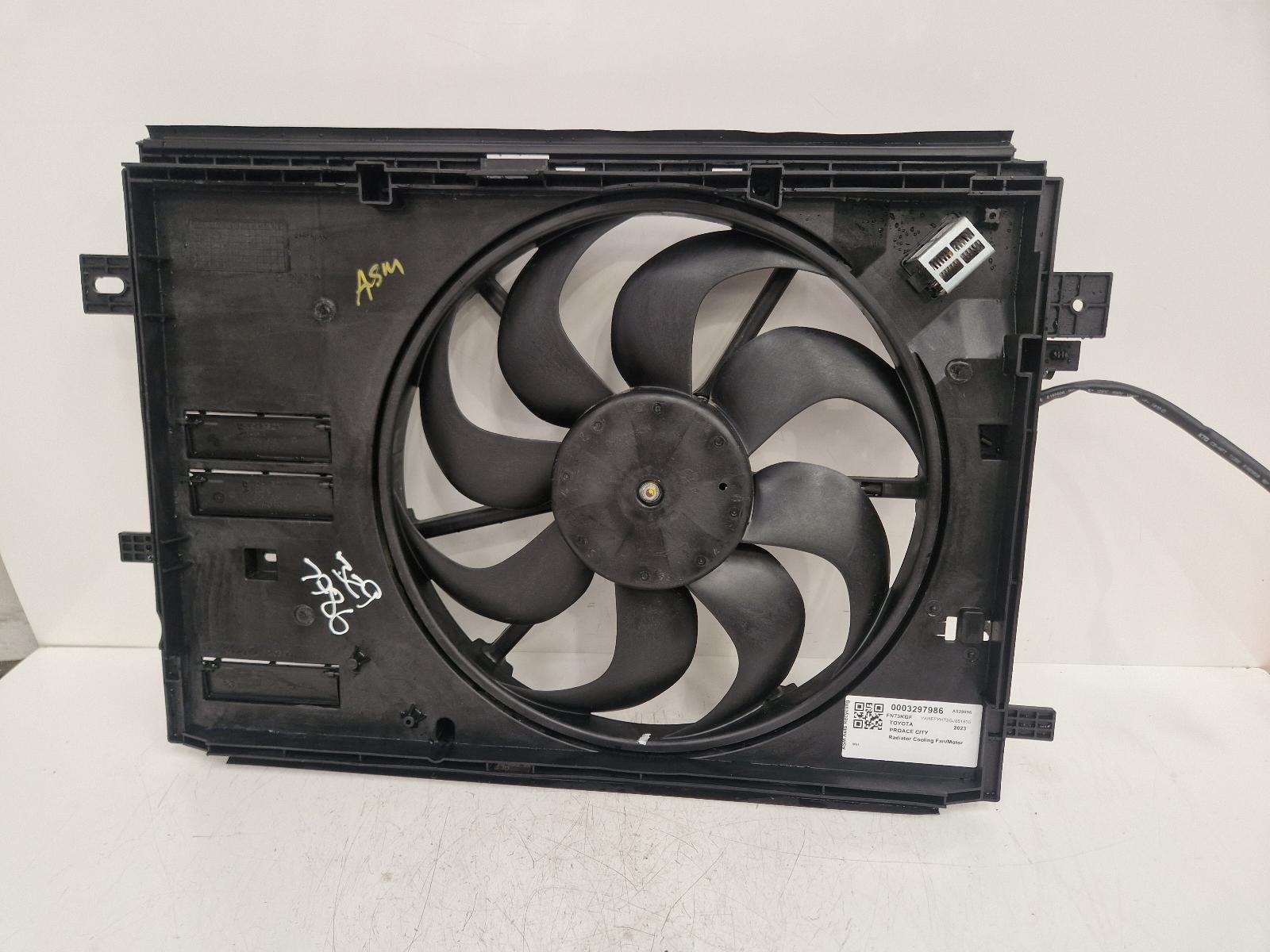 View Auto part Engine Cooling Motor Toyota Proace City 2023