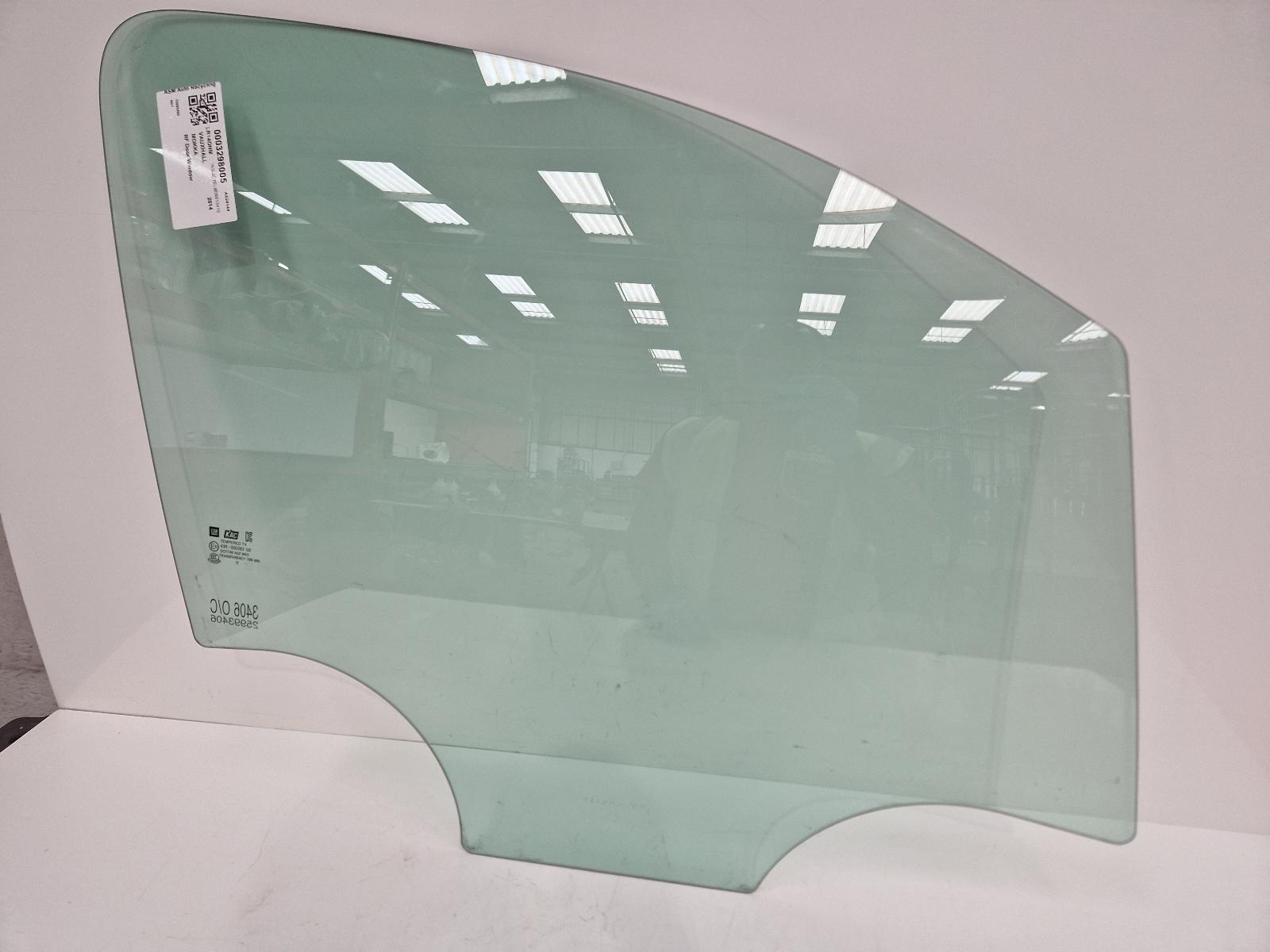View Auto part RF Door Window Vauxhall Mokka 2014