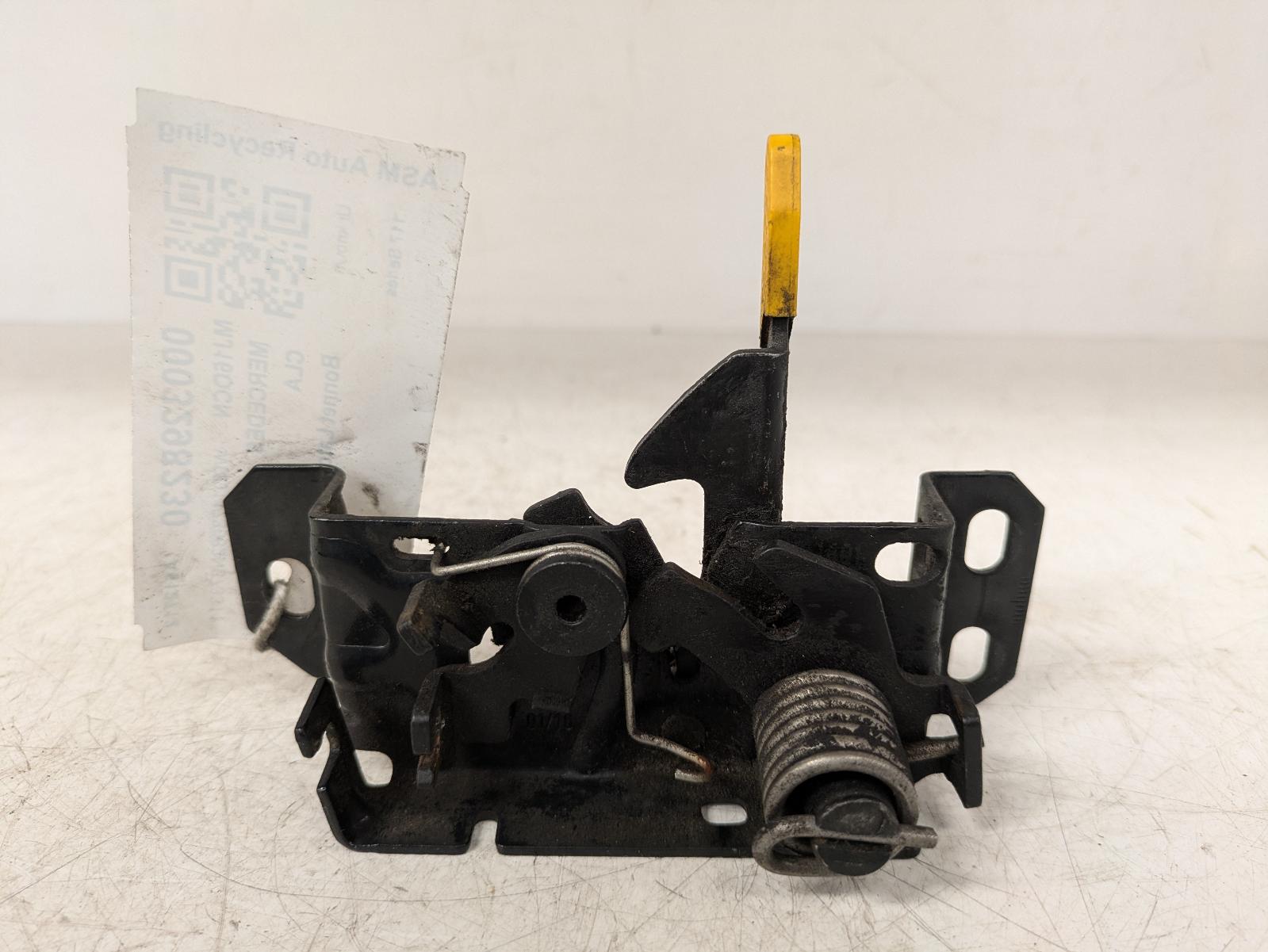 View Auto part Bonnet Latch Mercedes Cla 2016
