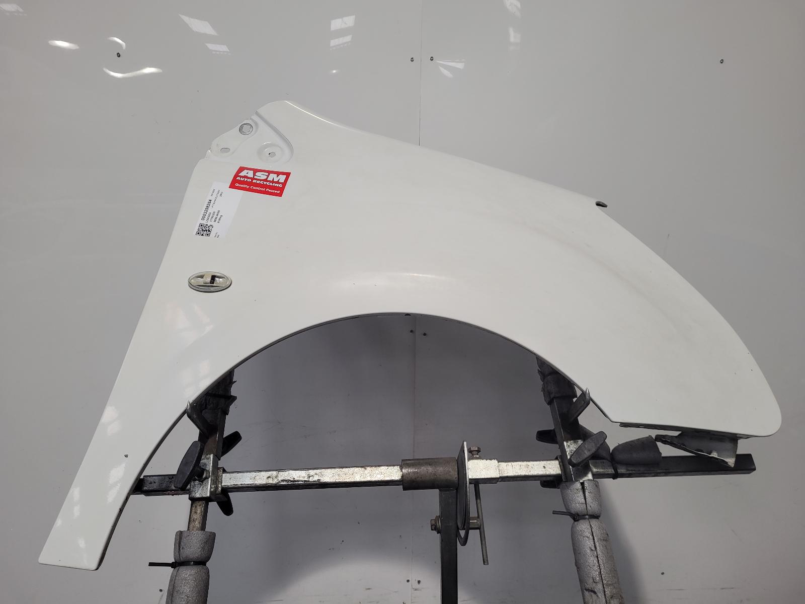 View Auto part R Wing Citroen Berlingo 2013