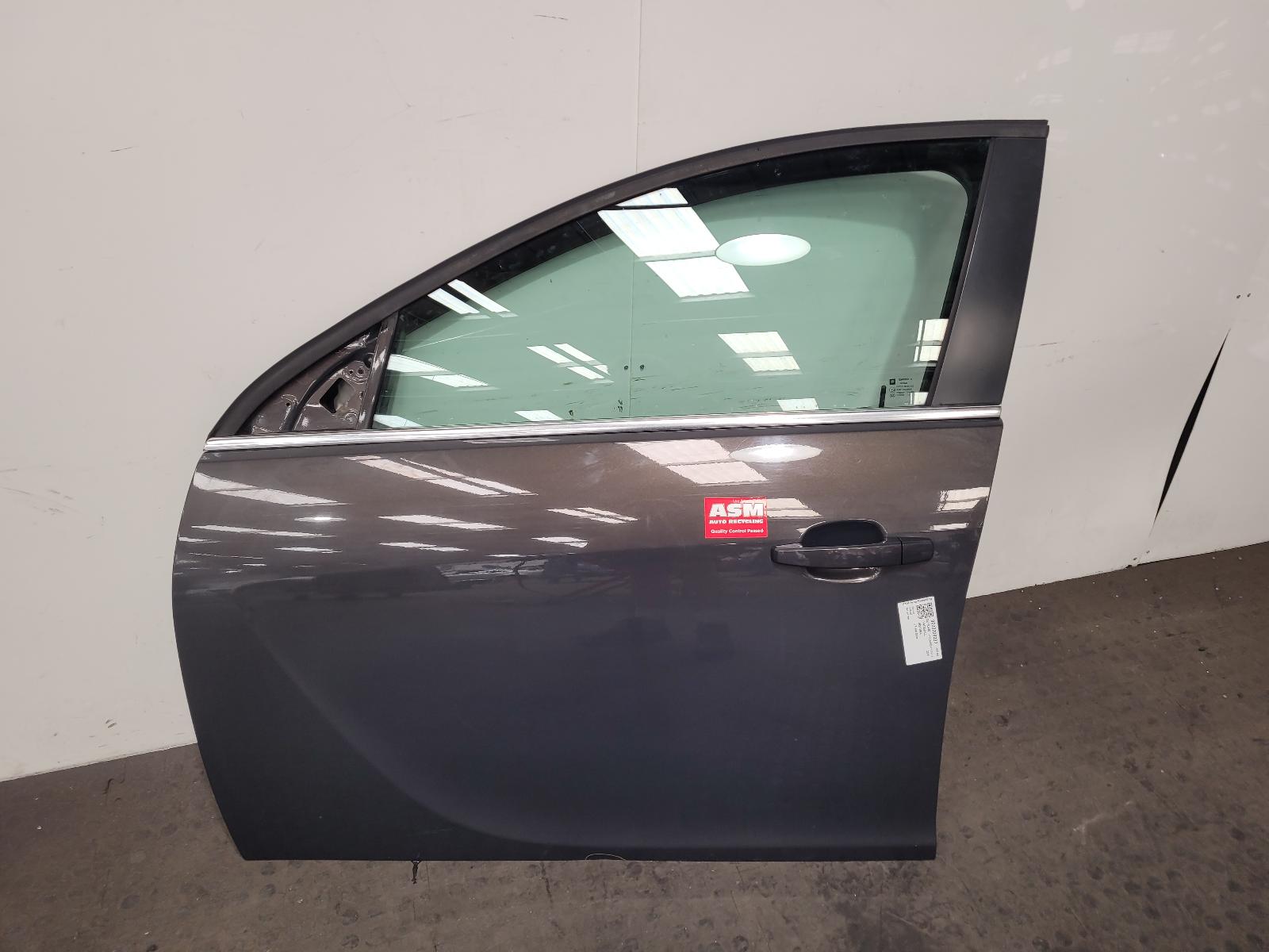 View Auto part L Front Door Vauxhall Insignia 2015